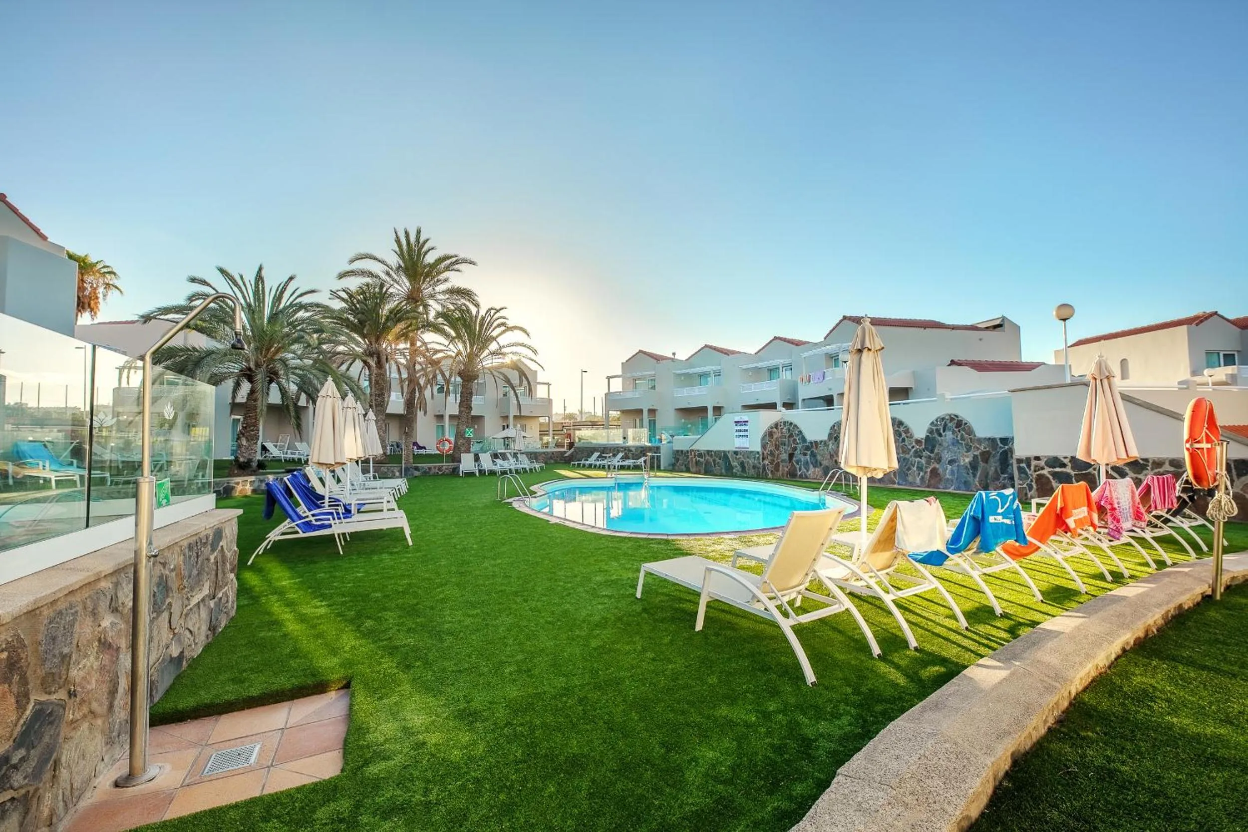 Swimming pool in Apartamentos LIVVO Koala Garden