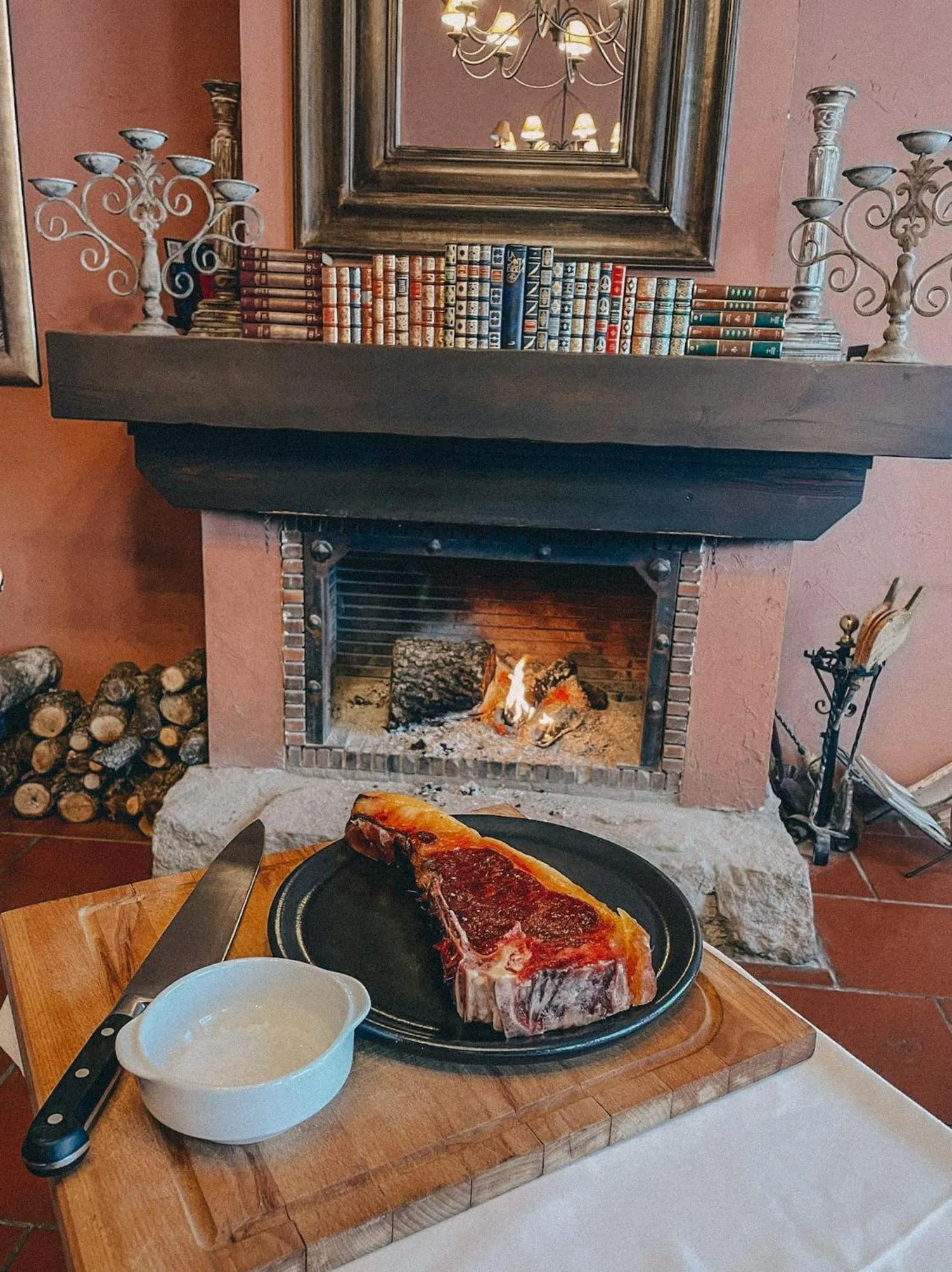 Food and drinks in Posada Real Restaurante El Linar Del Zaire