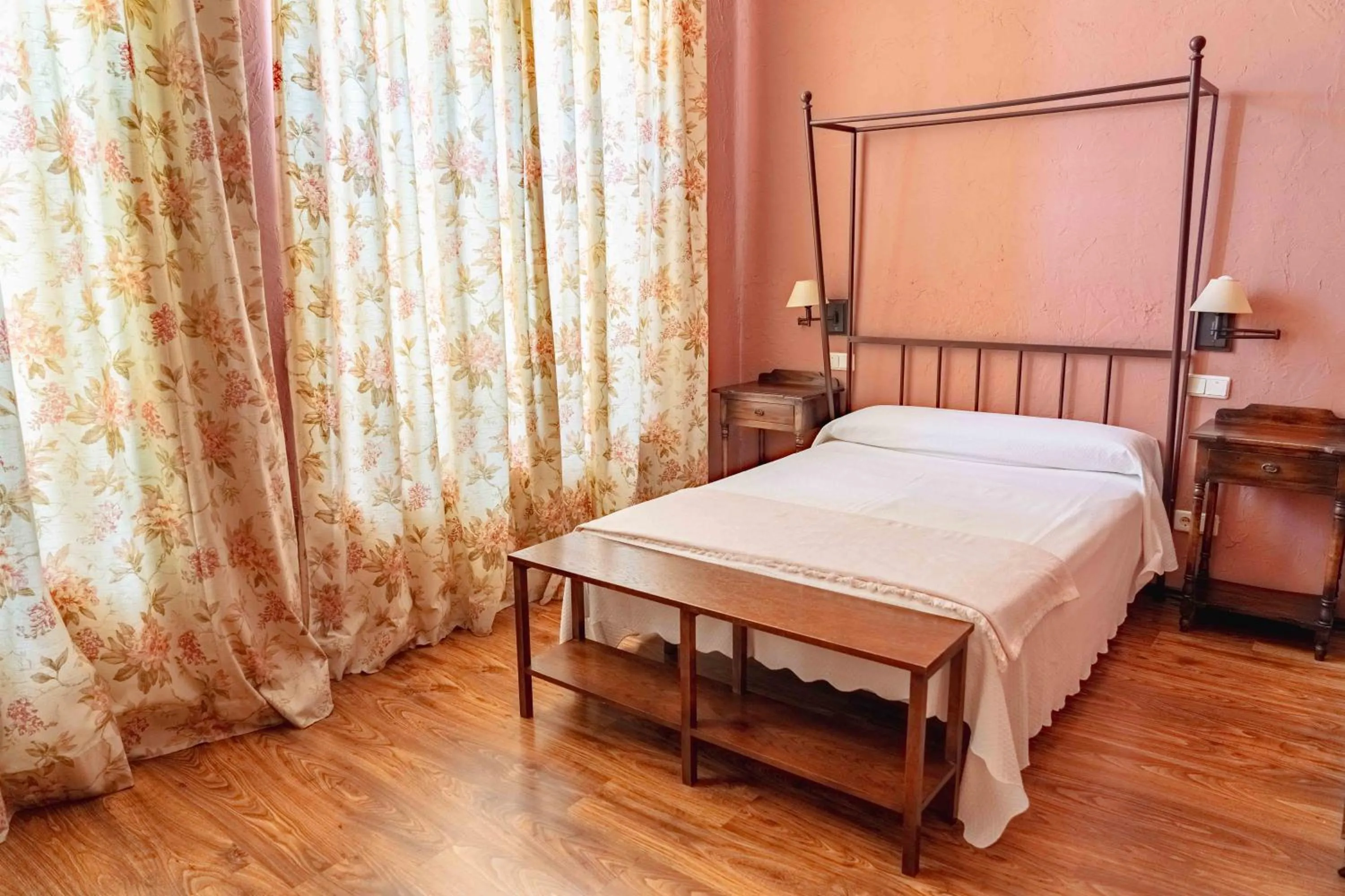 Bed in Posada Real Restaurante El Linar Del Zaire