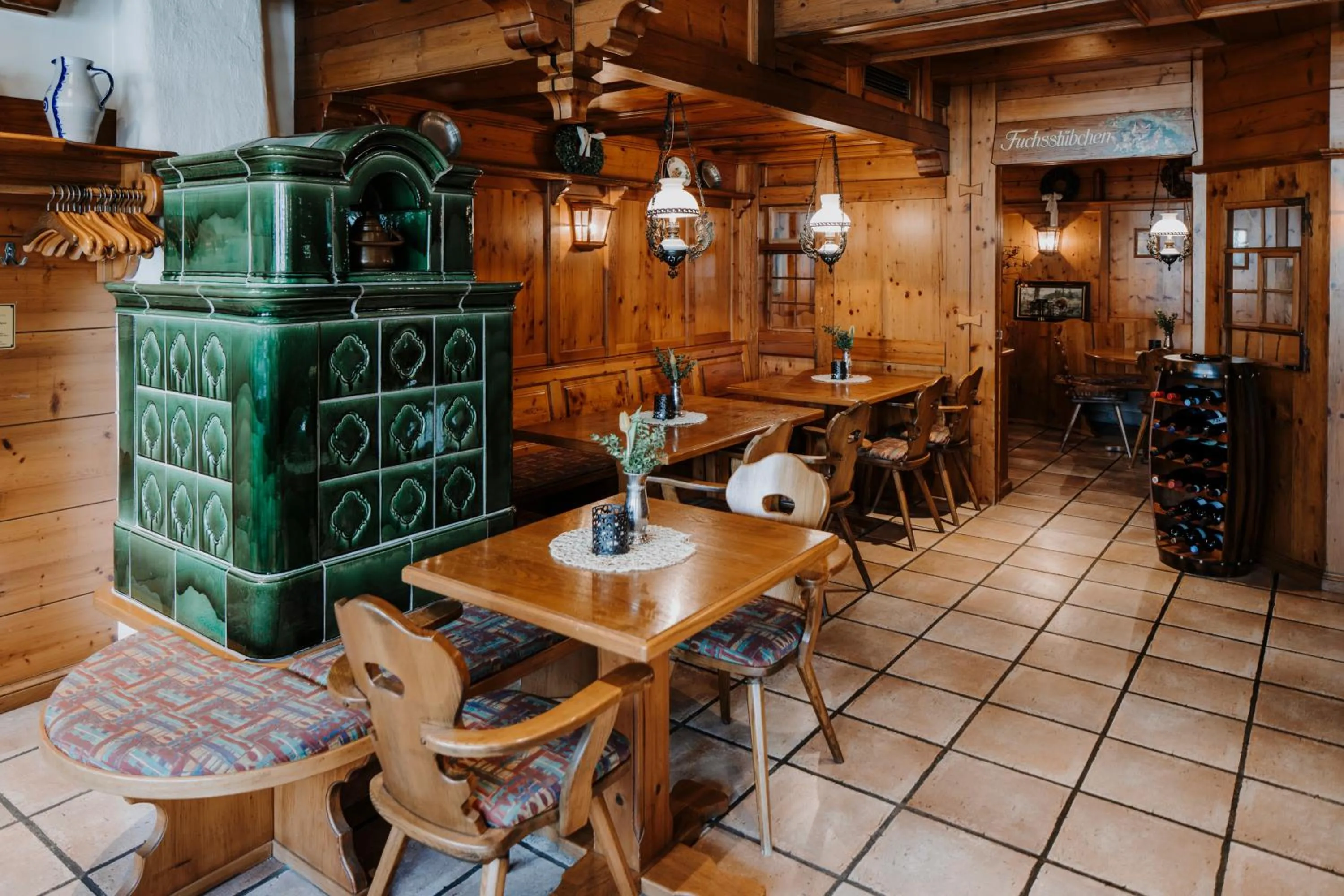 Restaurant/places to eat in Landhotel Rügheim