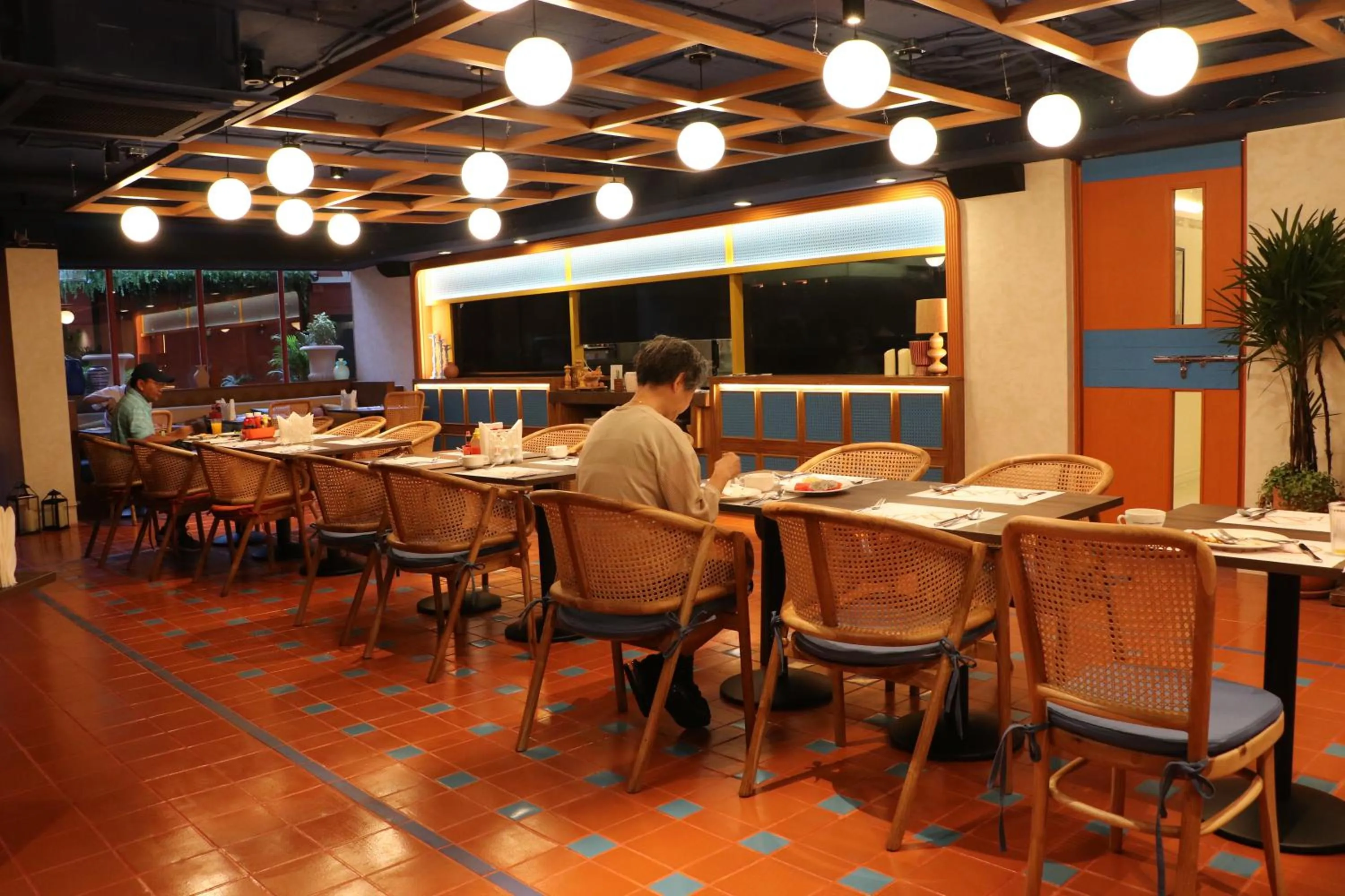 Oakwood Residence Sukhumvit 24 Bangkok