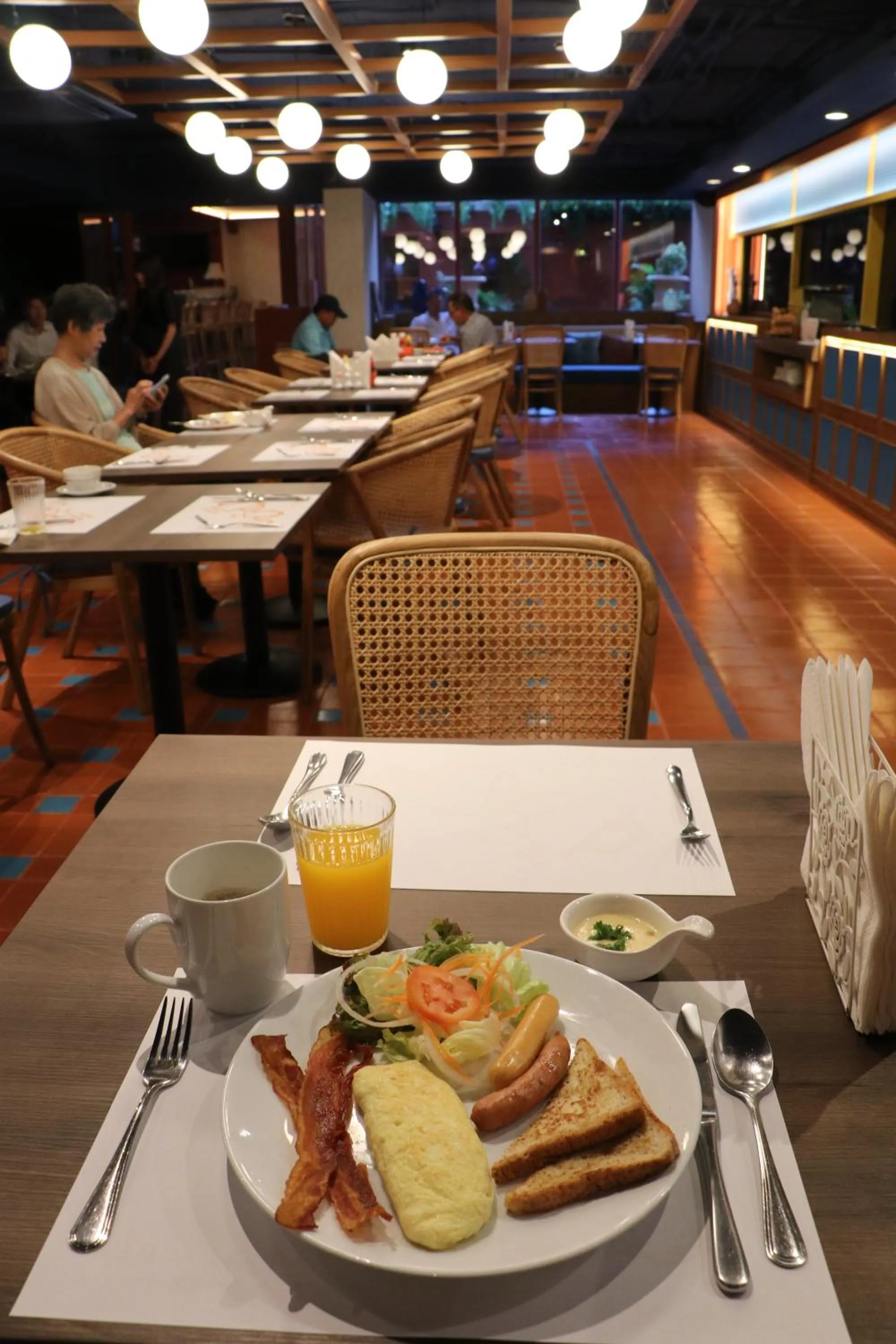 Oakwood Residence Sukhumvit 24 Bangkok