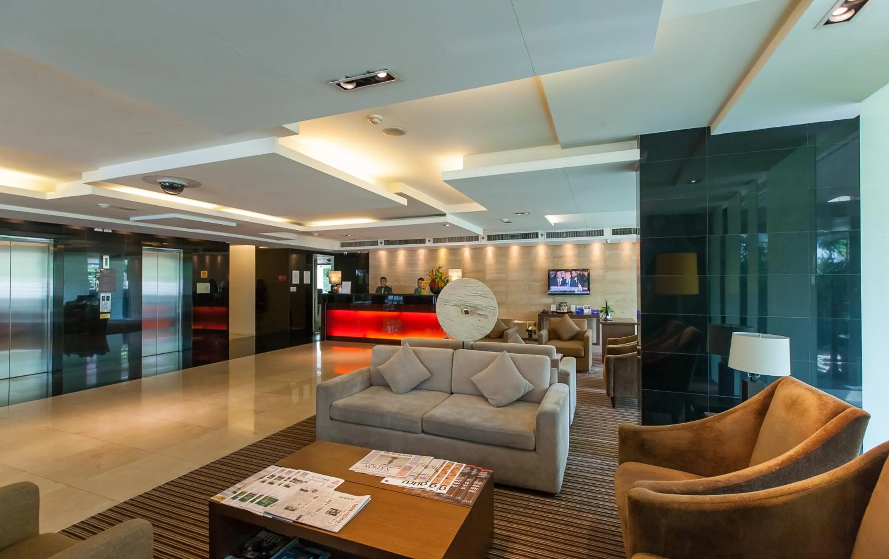 Lobby or reception in Oakwood Residence Sukhumvit 24 Bangkok