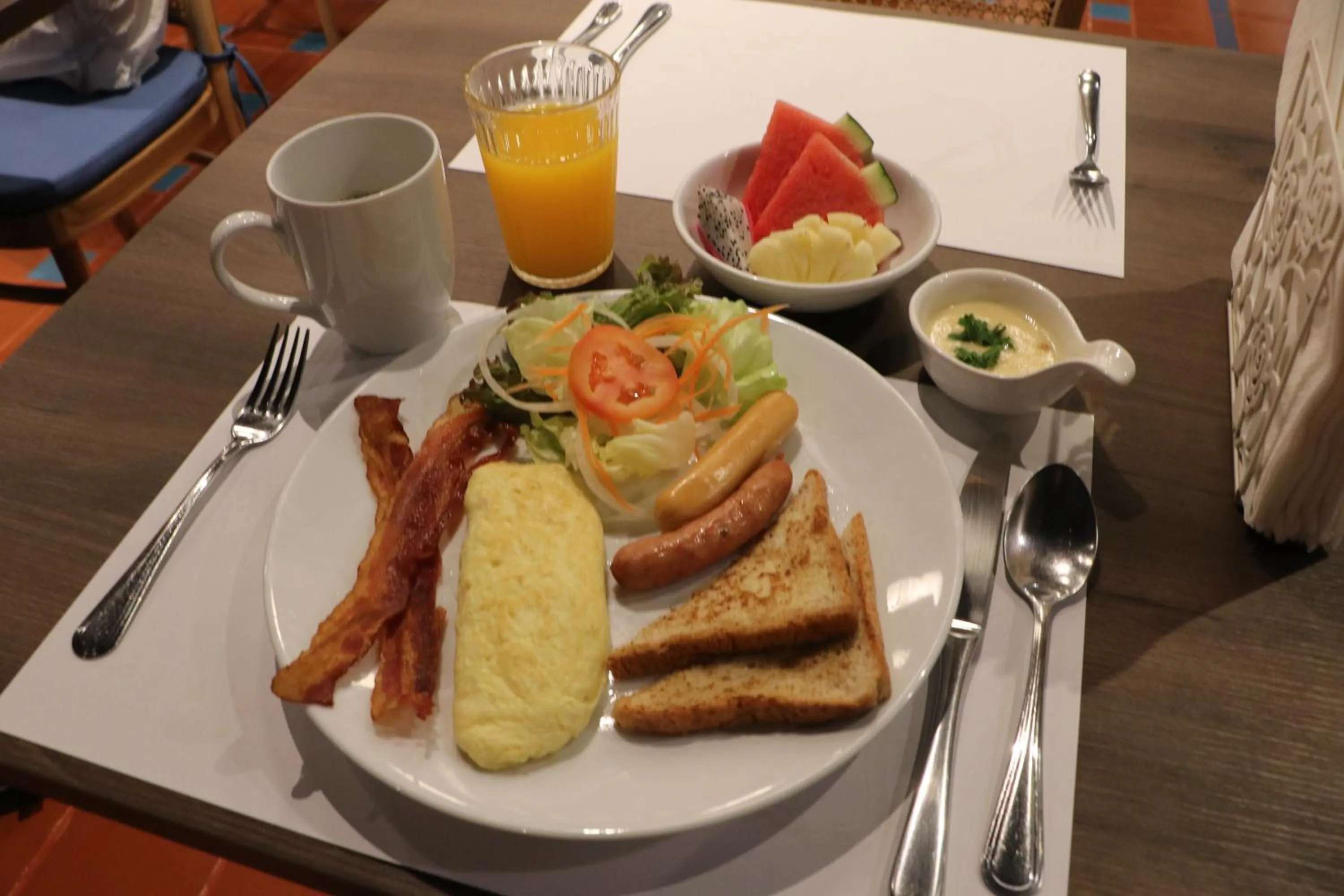 Oakwood Residence Sukhumvit 24 Bangkok