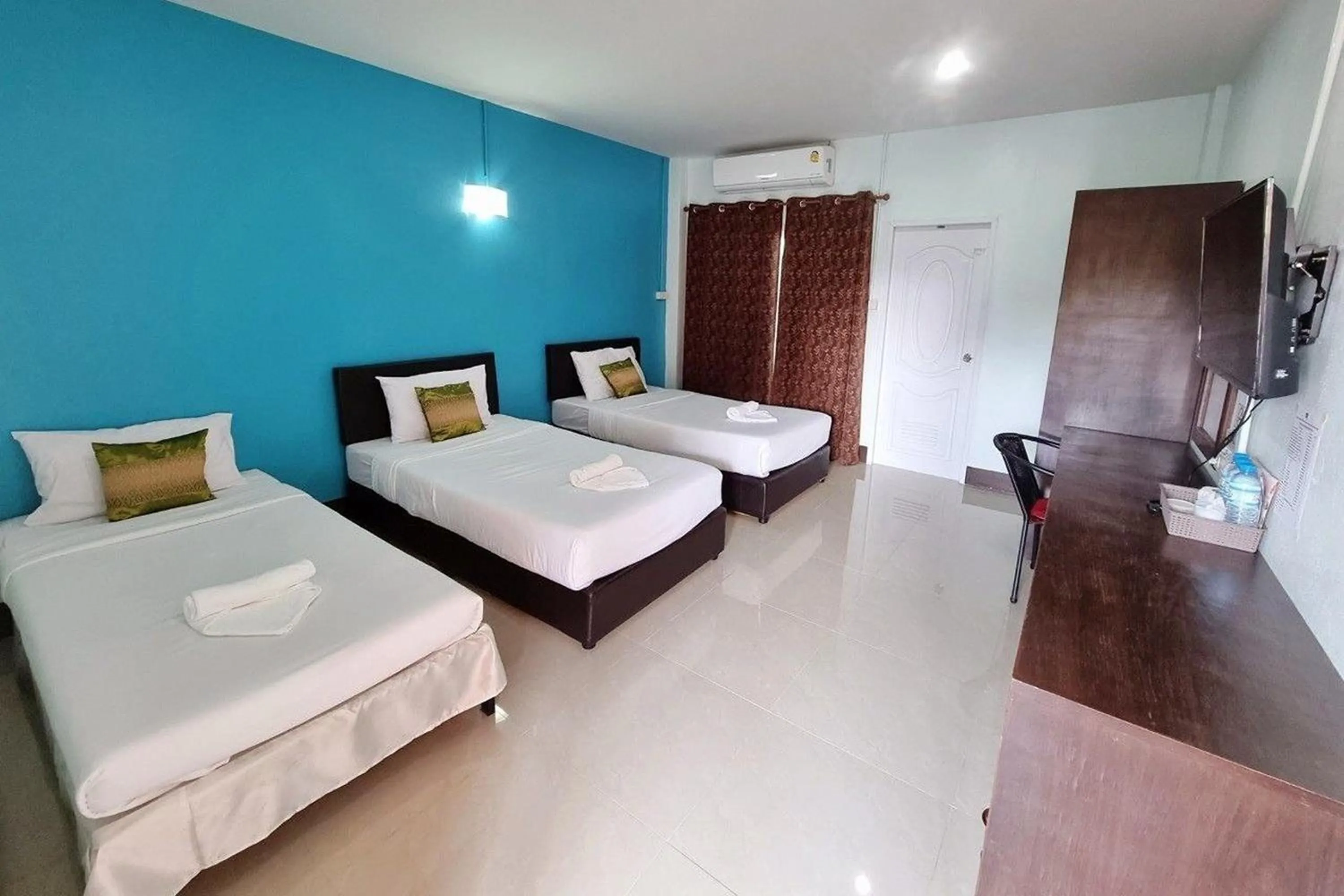 Bedroom, Bed in Chat House Chiang Rai