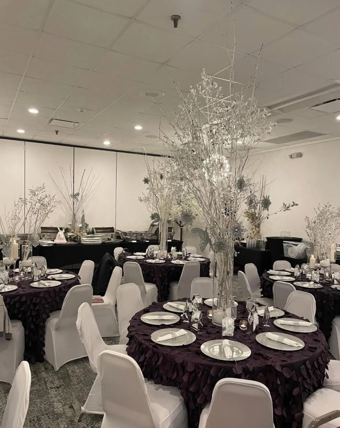 Food and drinks in Ramada by Wyndham Newark/Wilmington