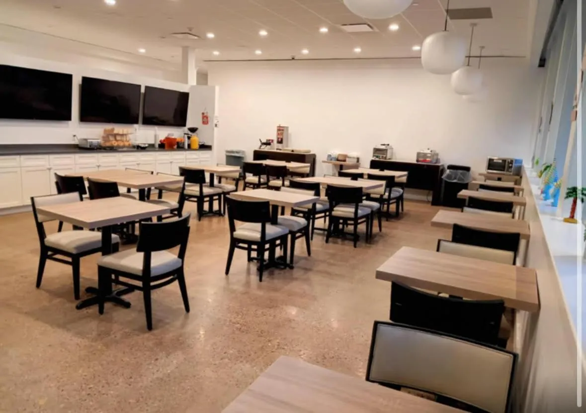 Area and facilities in Ramada by Wyndham Newark/Wilmington