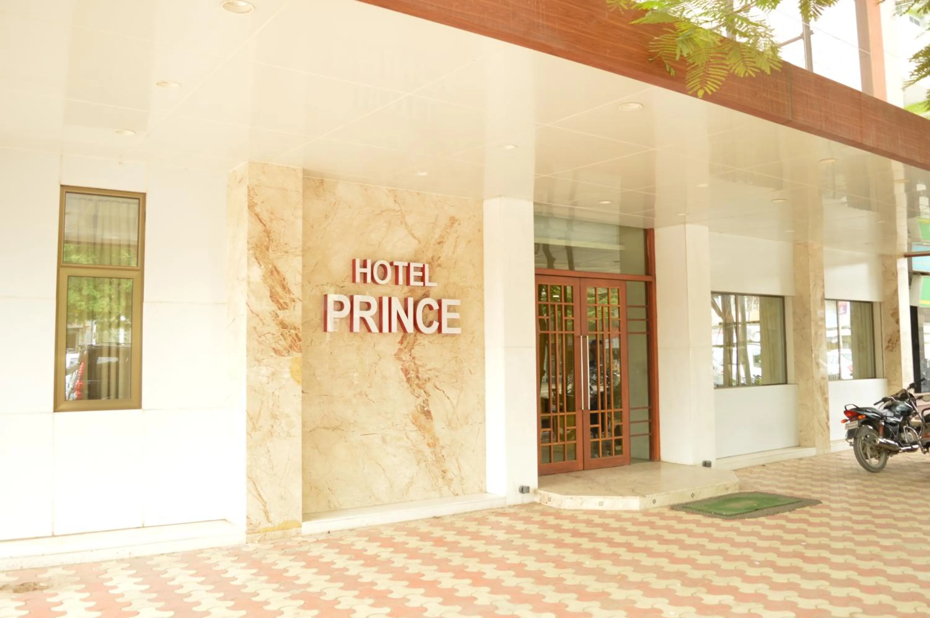 Facade/entrance in Comfort Inn Prince