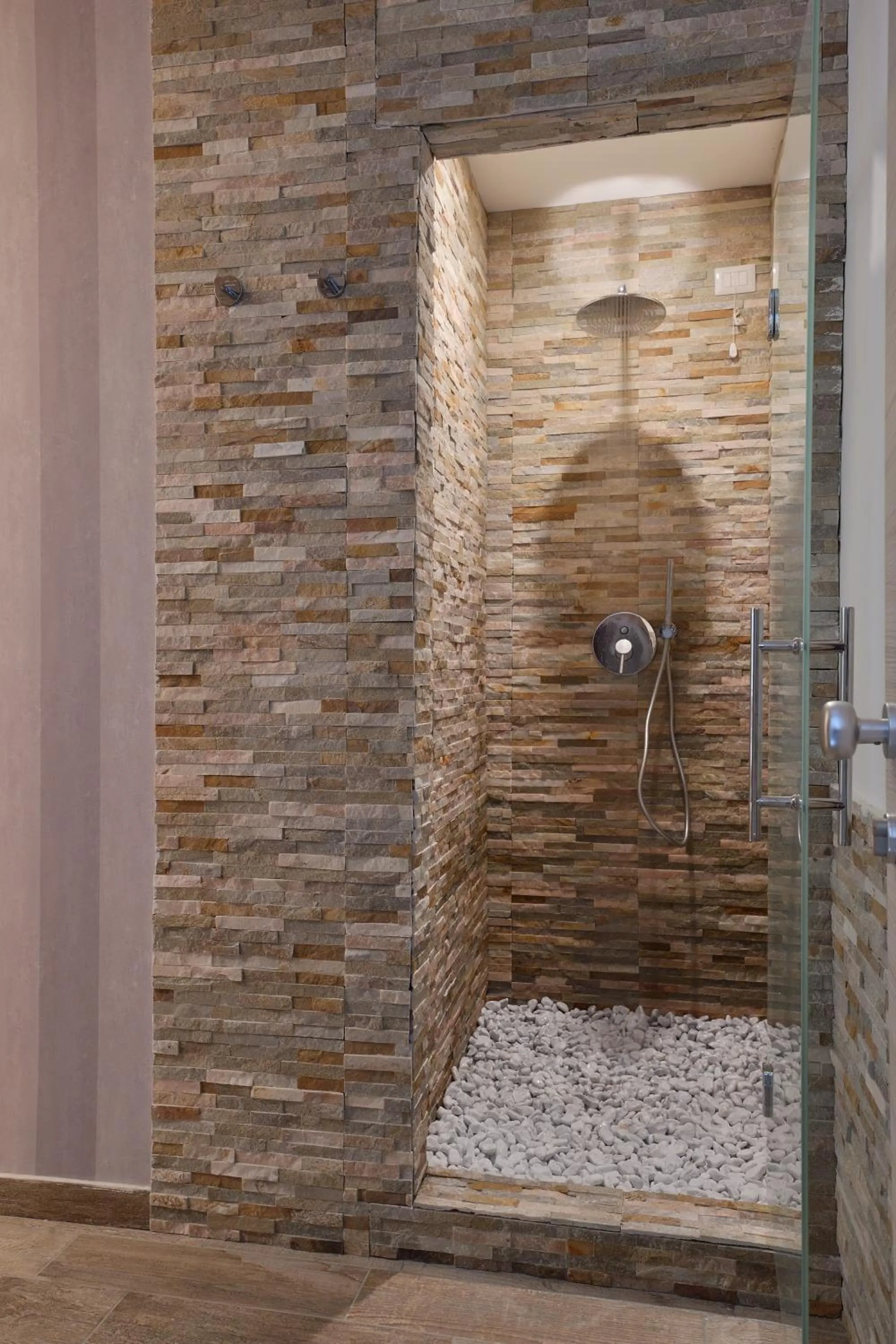 Shower in Veneto Suite Rome