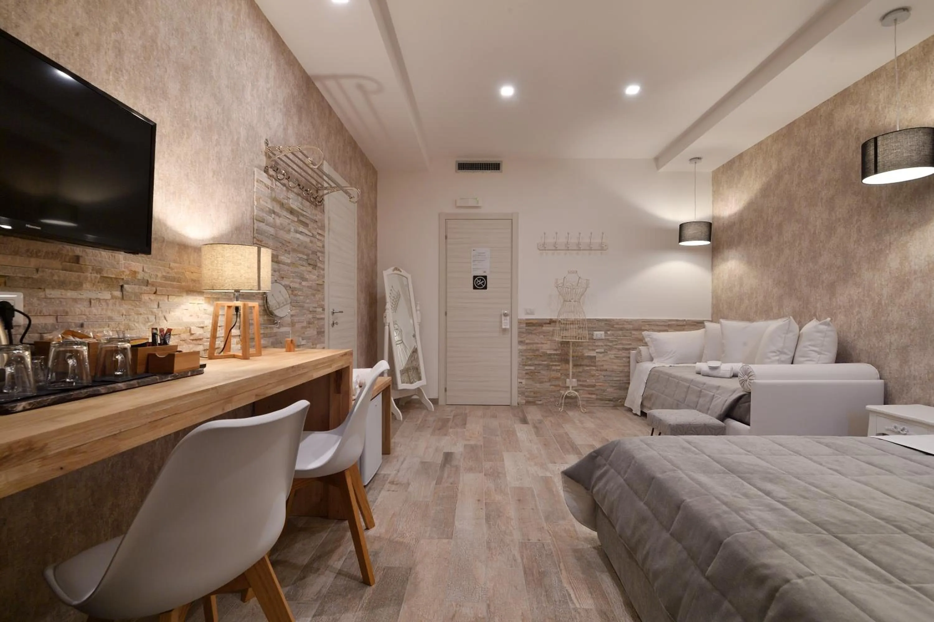 Coffee/tea facilities in Veneto Suite Rome