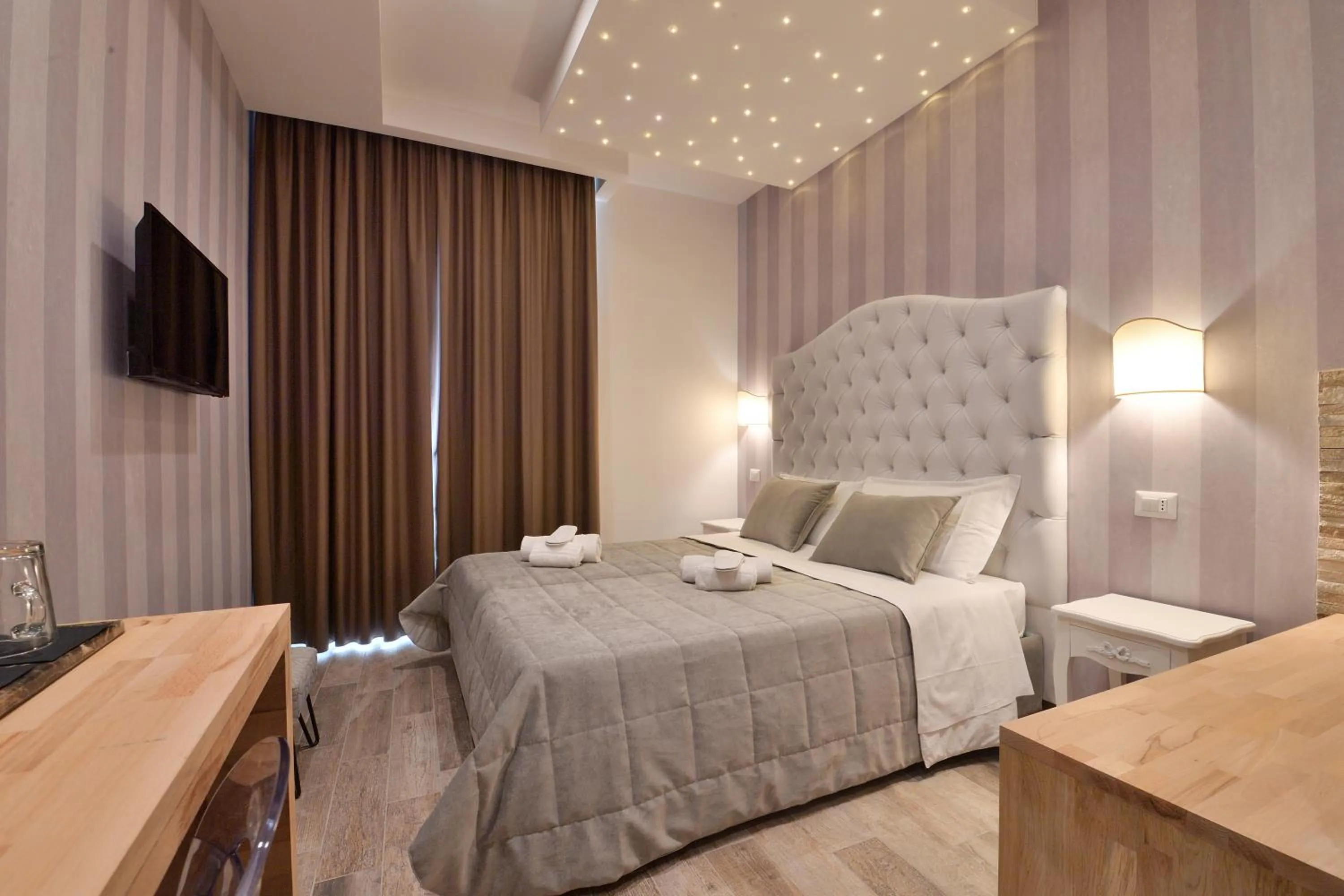 Coffee/tea facilities, Bed in Veneto Suite Rome