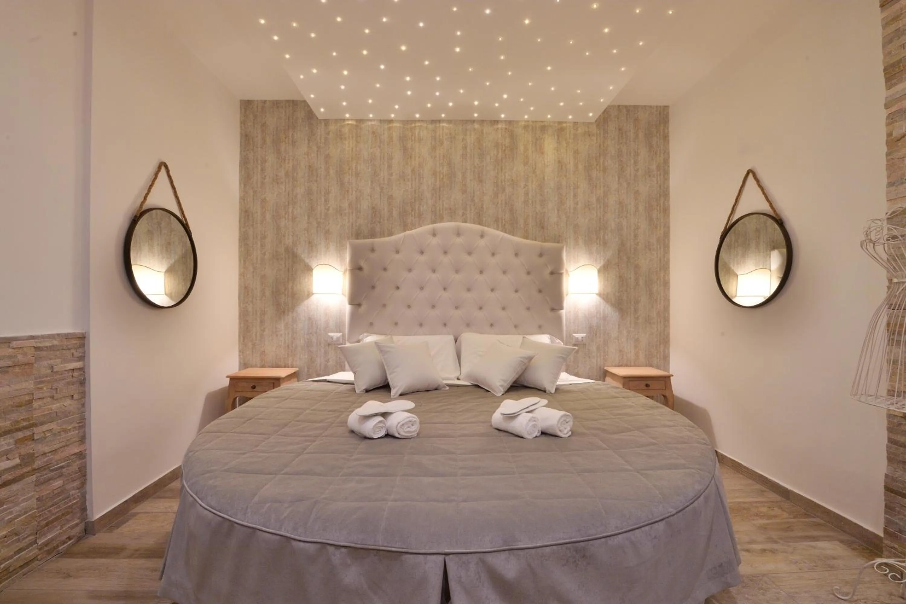 Bedroom, Bed in Veneto Suite Rome