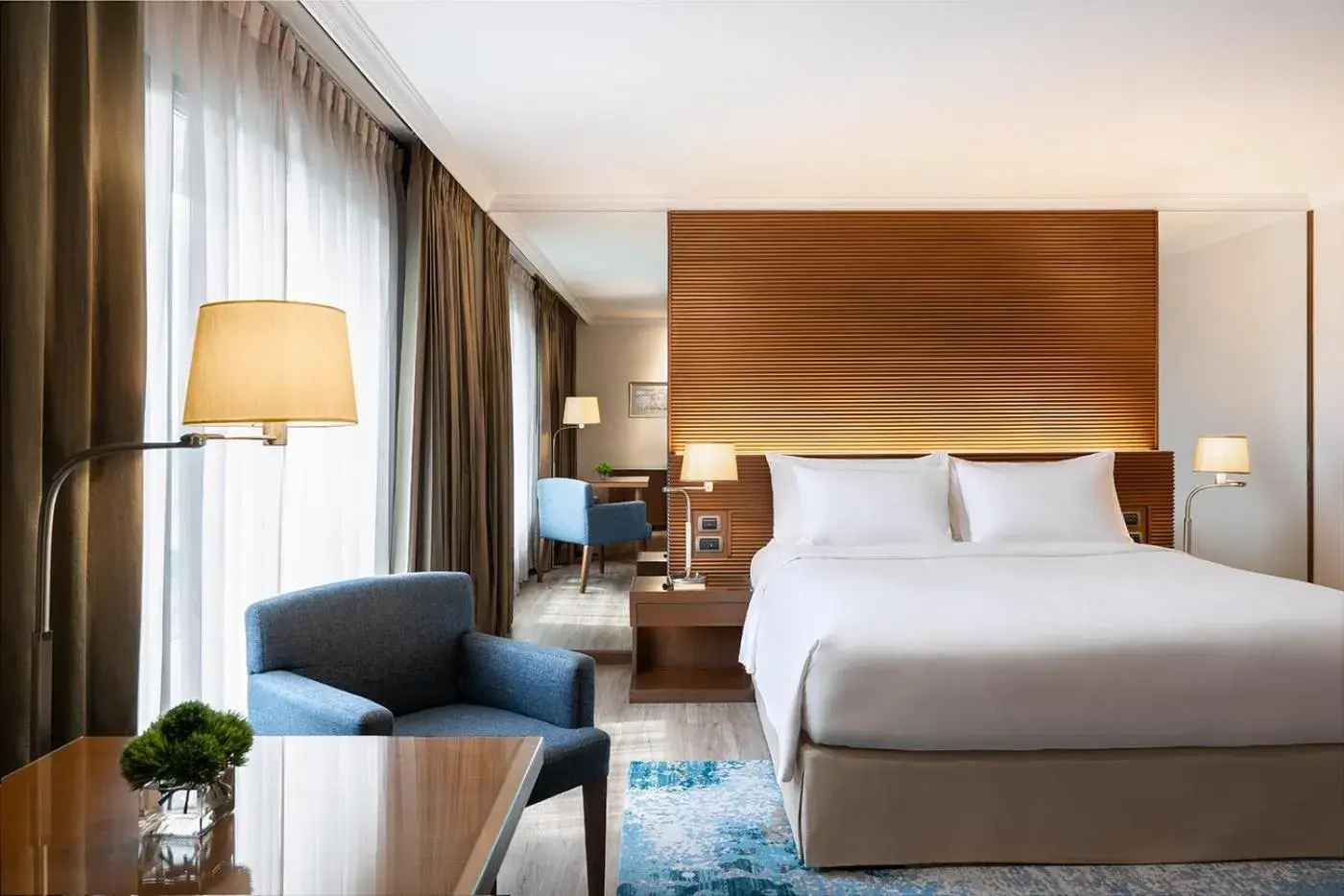 Junior Suite King with Exclusive Benefits in Dusit Princess Srinakarin Bangkok Junior Suite King with Exclusive Benefits in Dusit Princess Srinakarin Bangkok