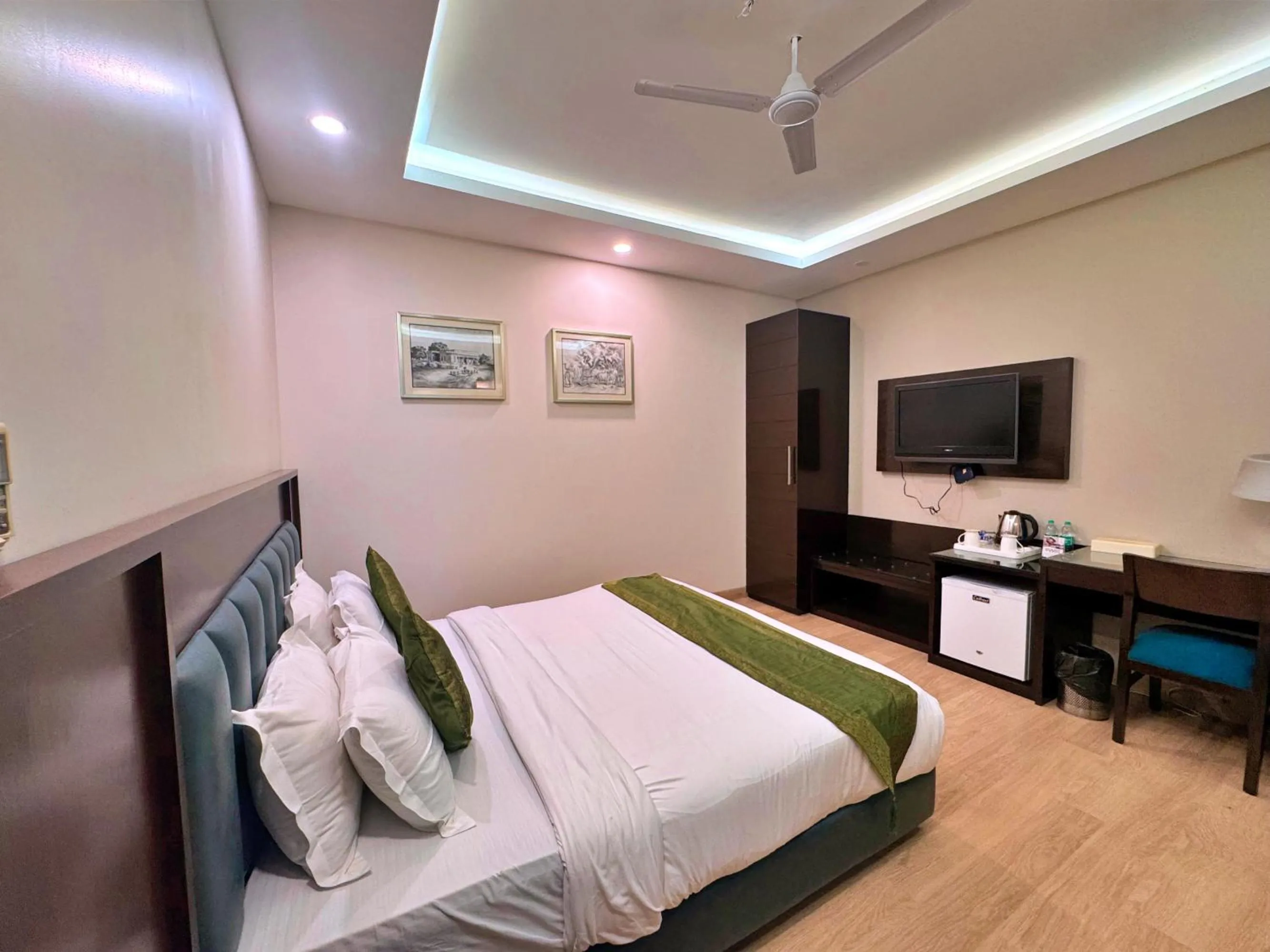 Bed in Amber Inn by Orion Hotels