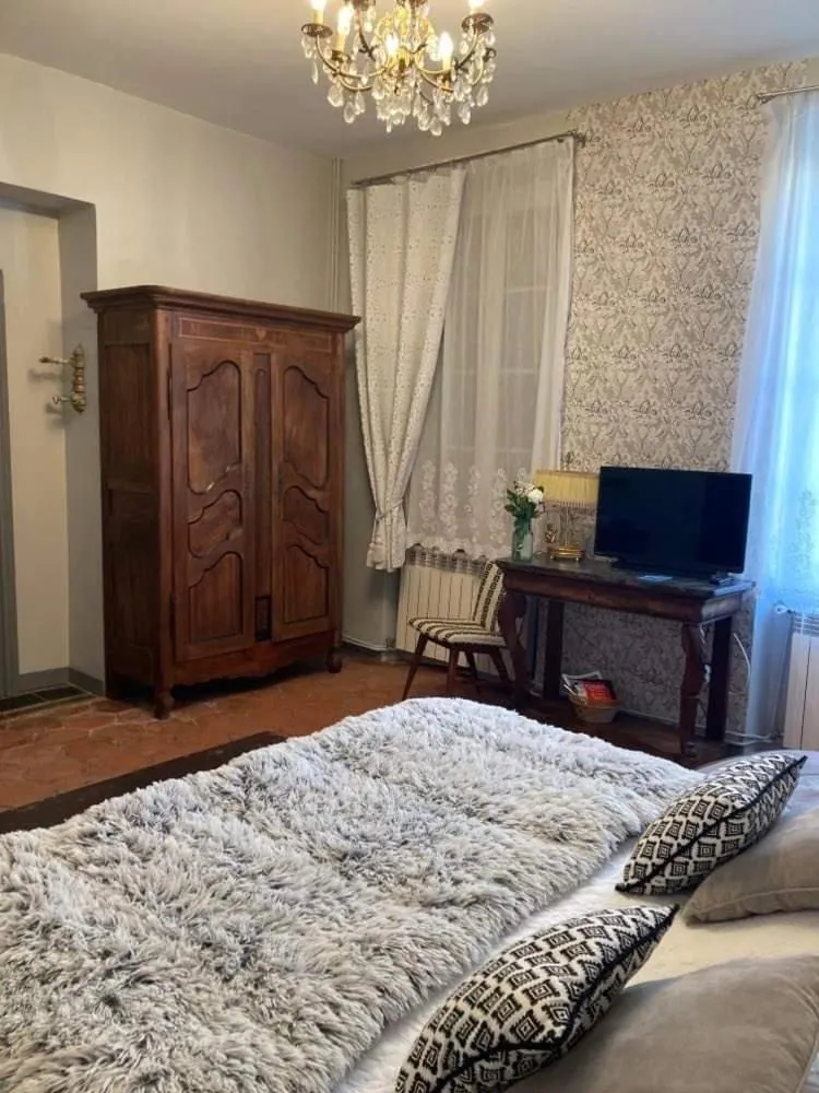 Bed in Chez Les Brocs B&B