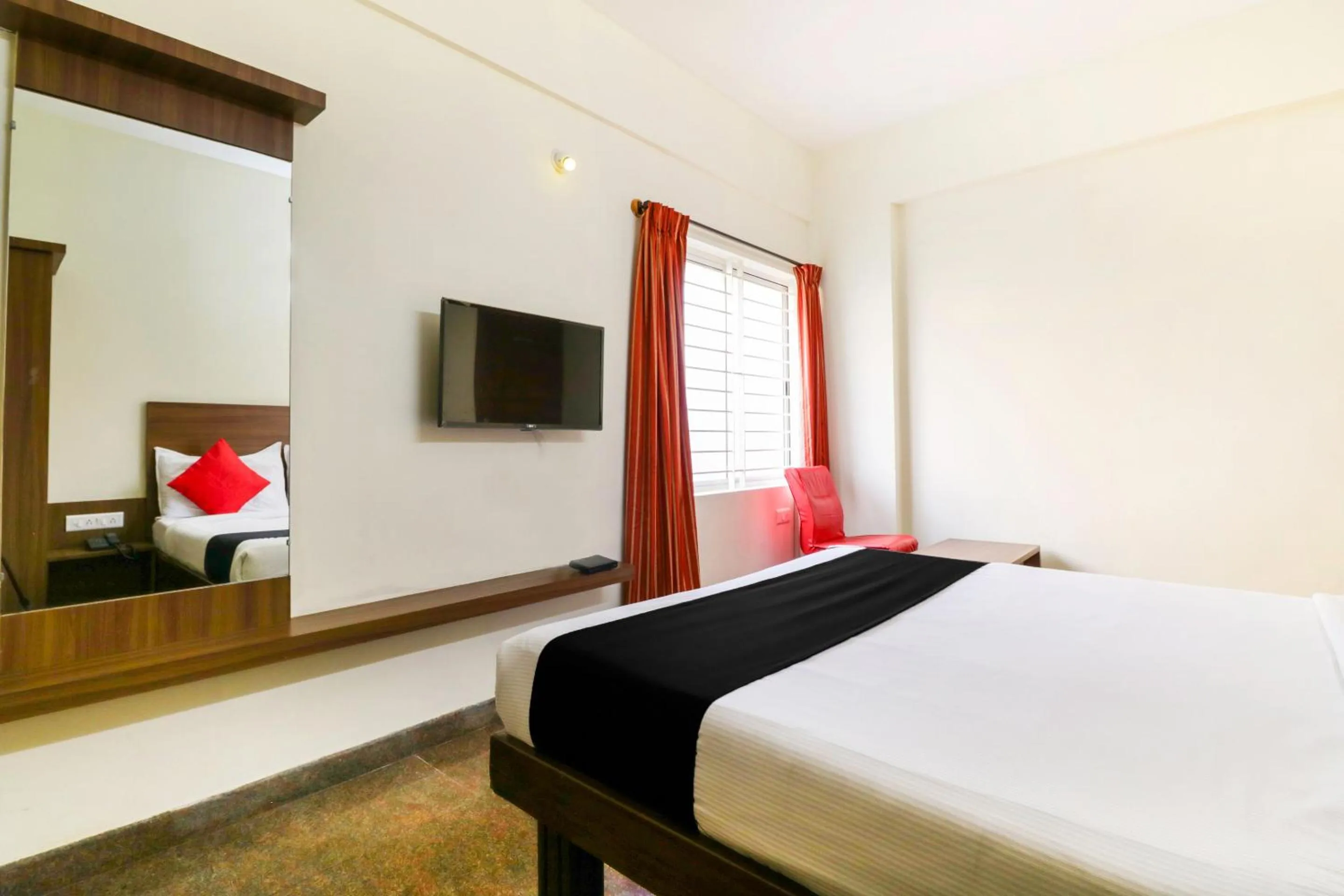 Bedroom, Bed in Hotel O Champion Comfort Near Hosahalli Metro Station