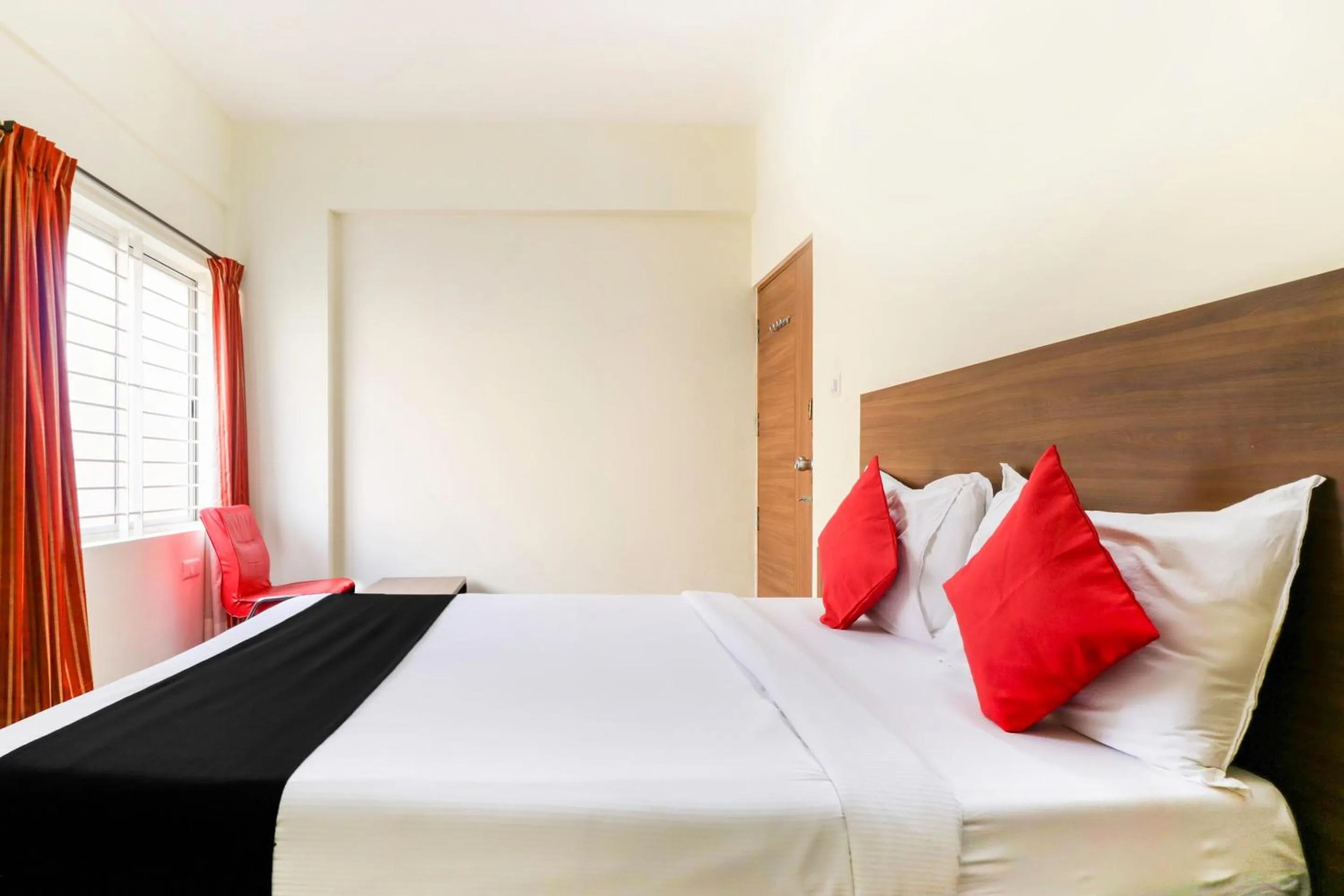 Bedroom, Bed in Hotel O Champion Comfort Near Hosahalli Metro Station
