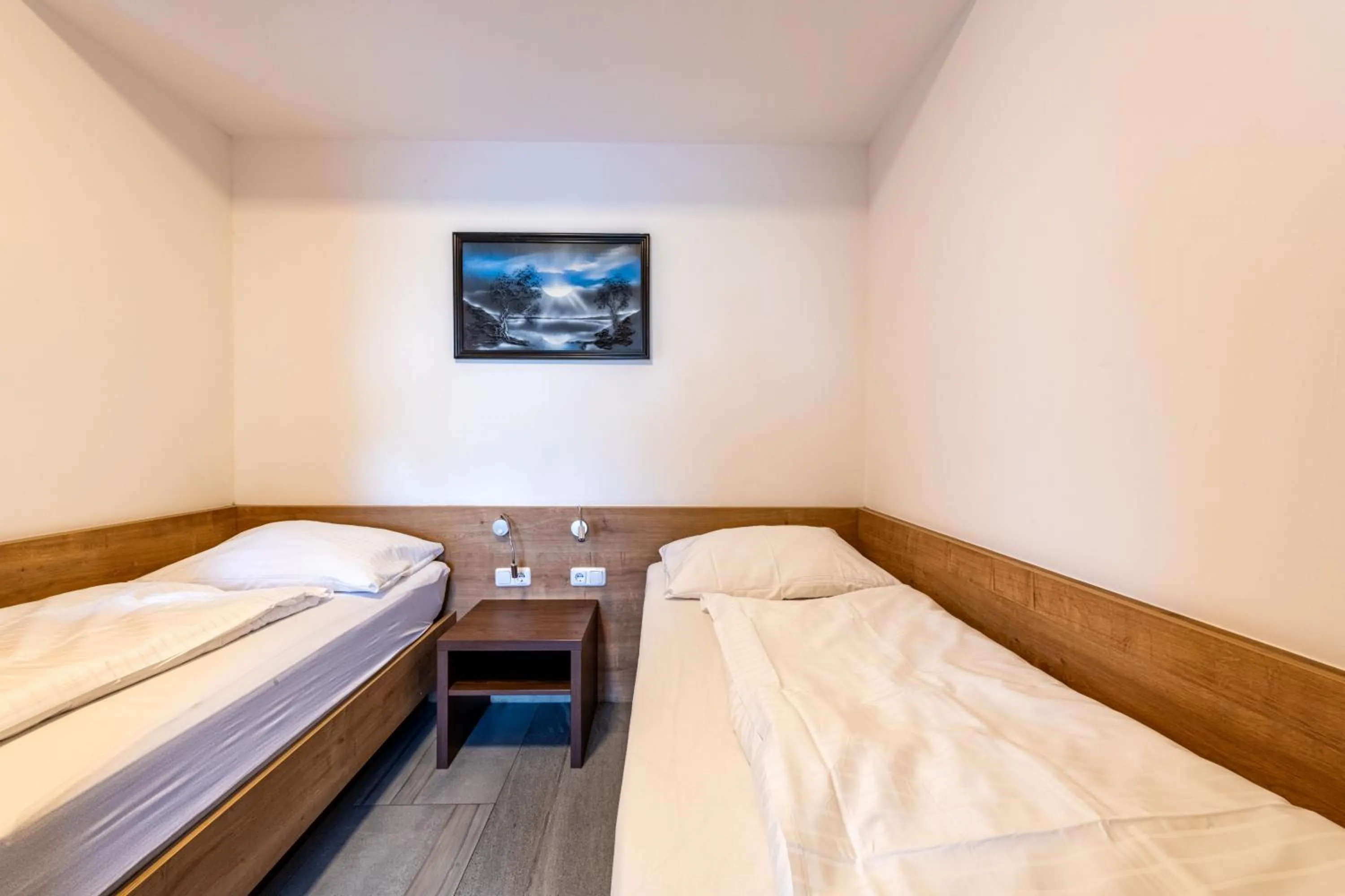 Bed in Wels Inn Hotel