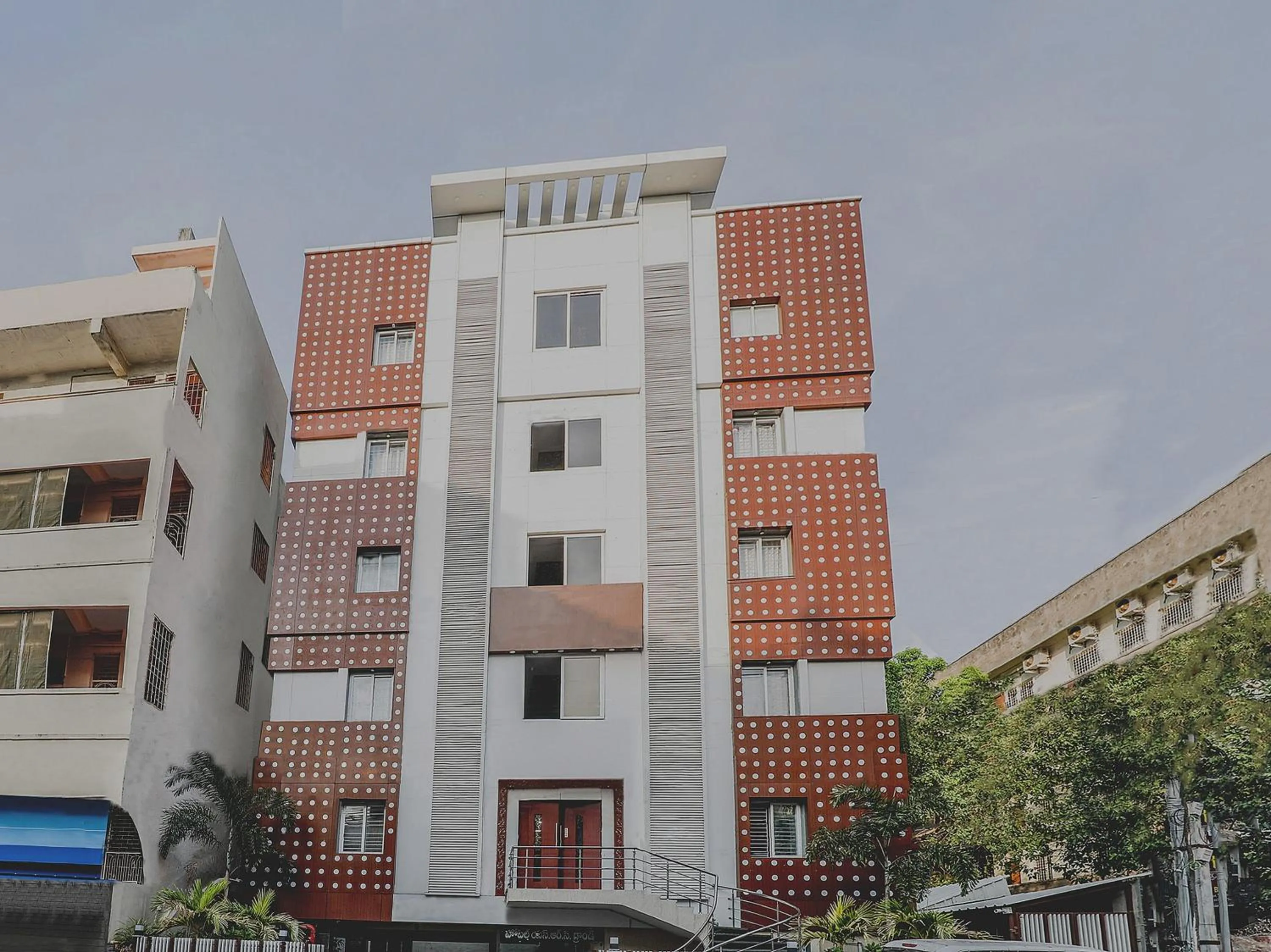 Facade/entrance in Super Hotel O Src Grand