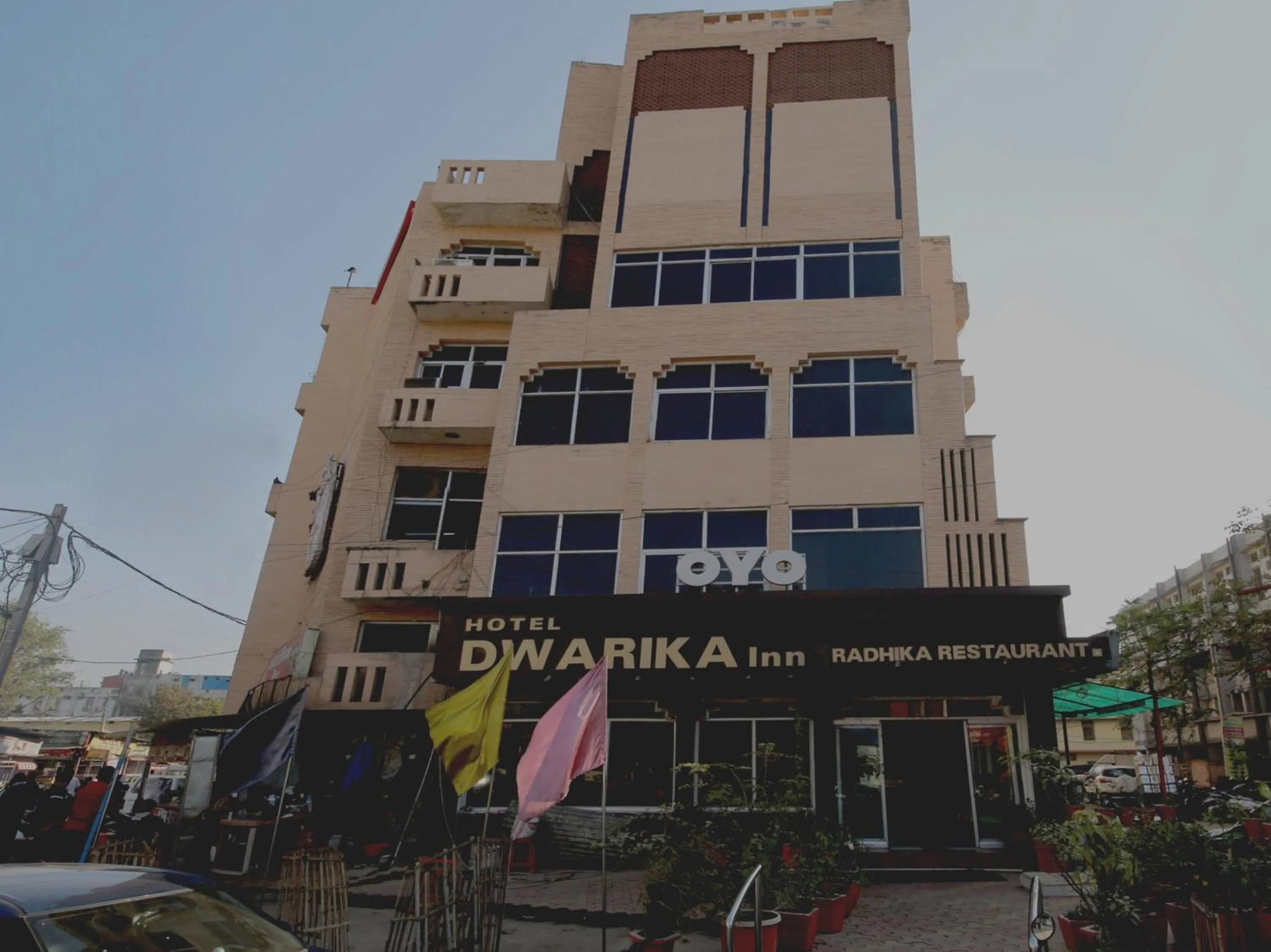 Facade/entrance in Hotel O Dwarika Inn