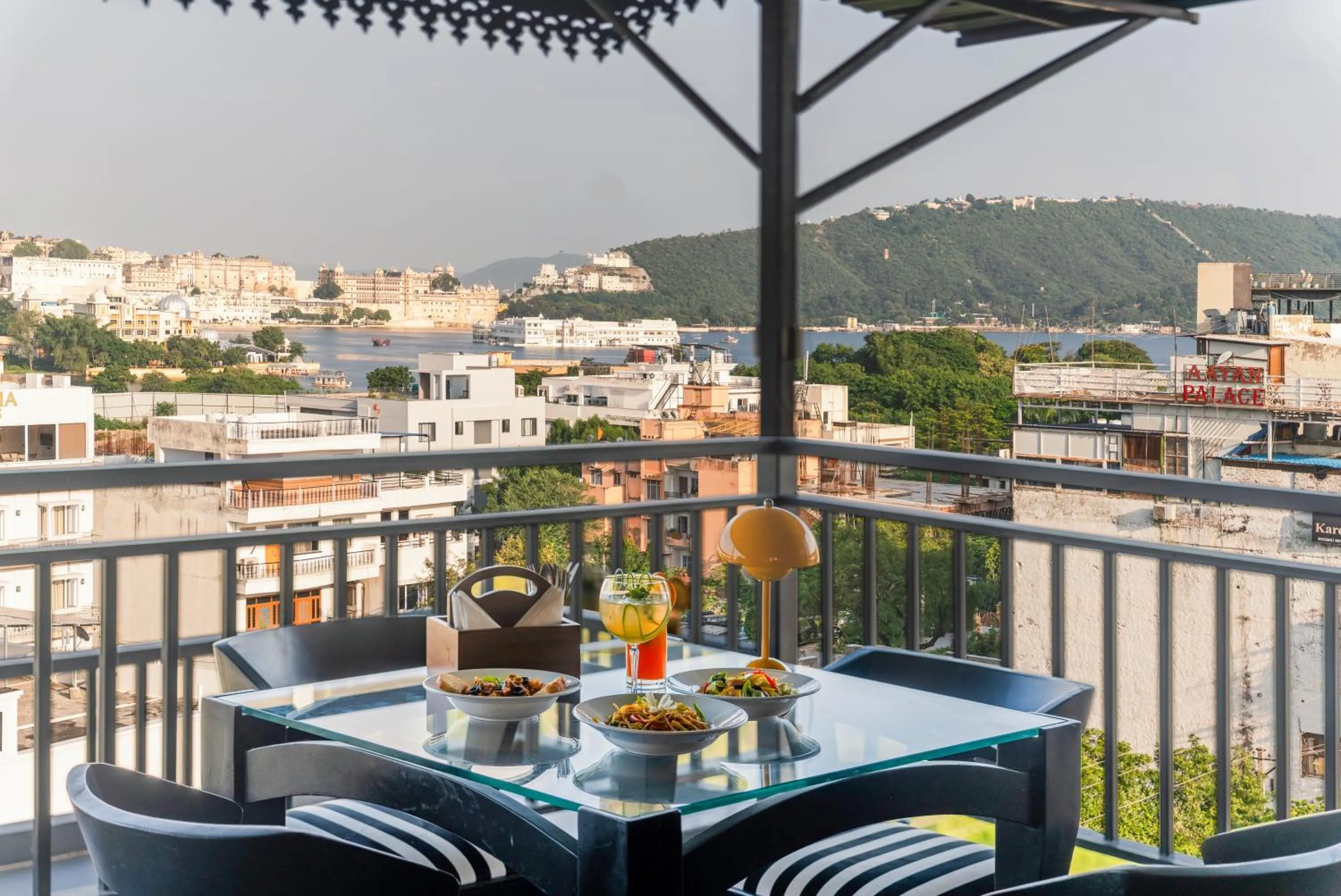 Breakfast in Kudos-My Downtown Hotels