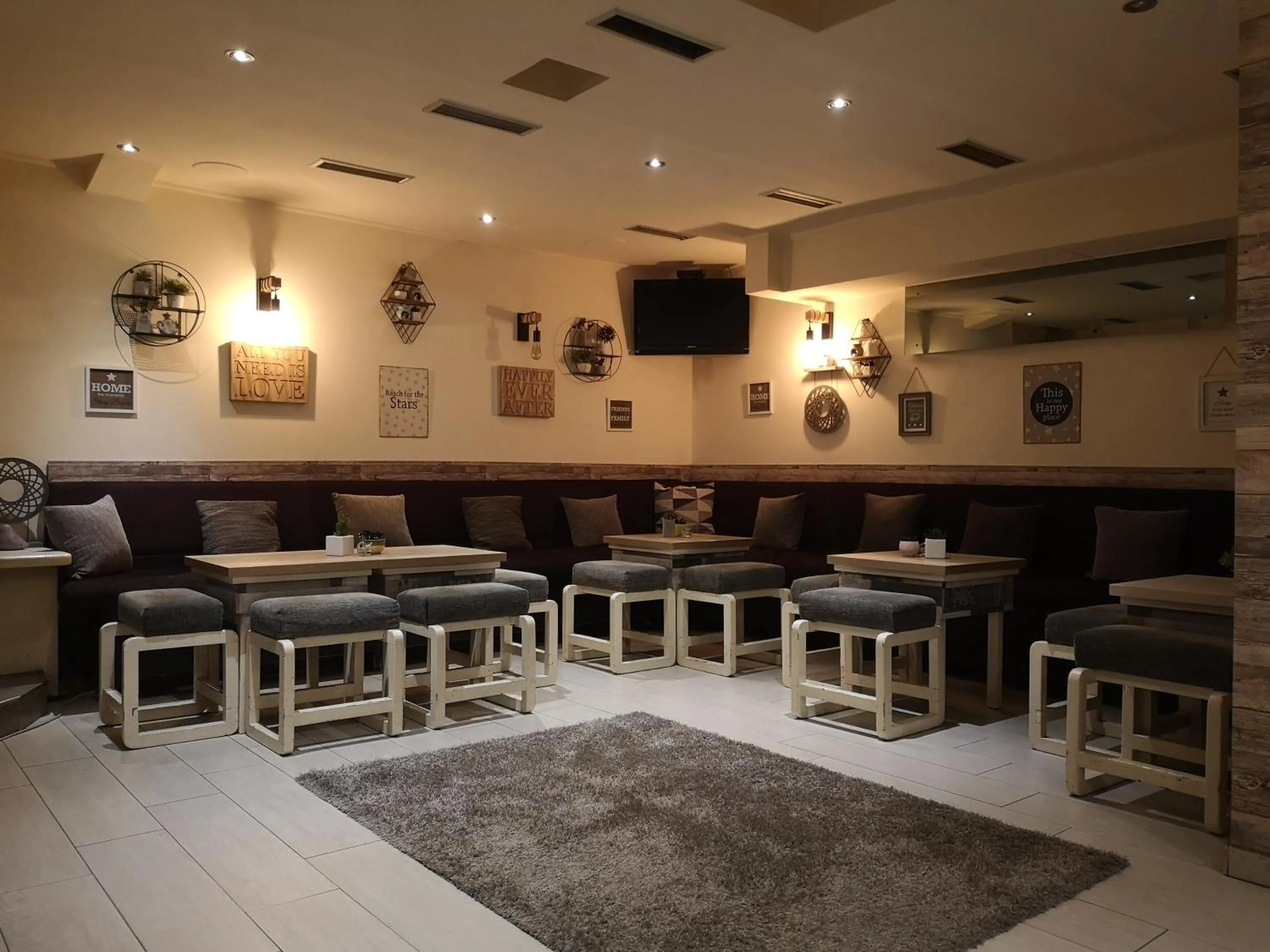 Property building in Rooms Madison