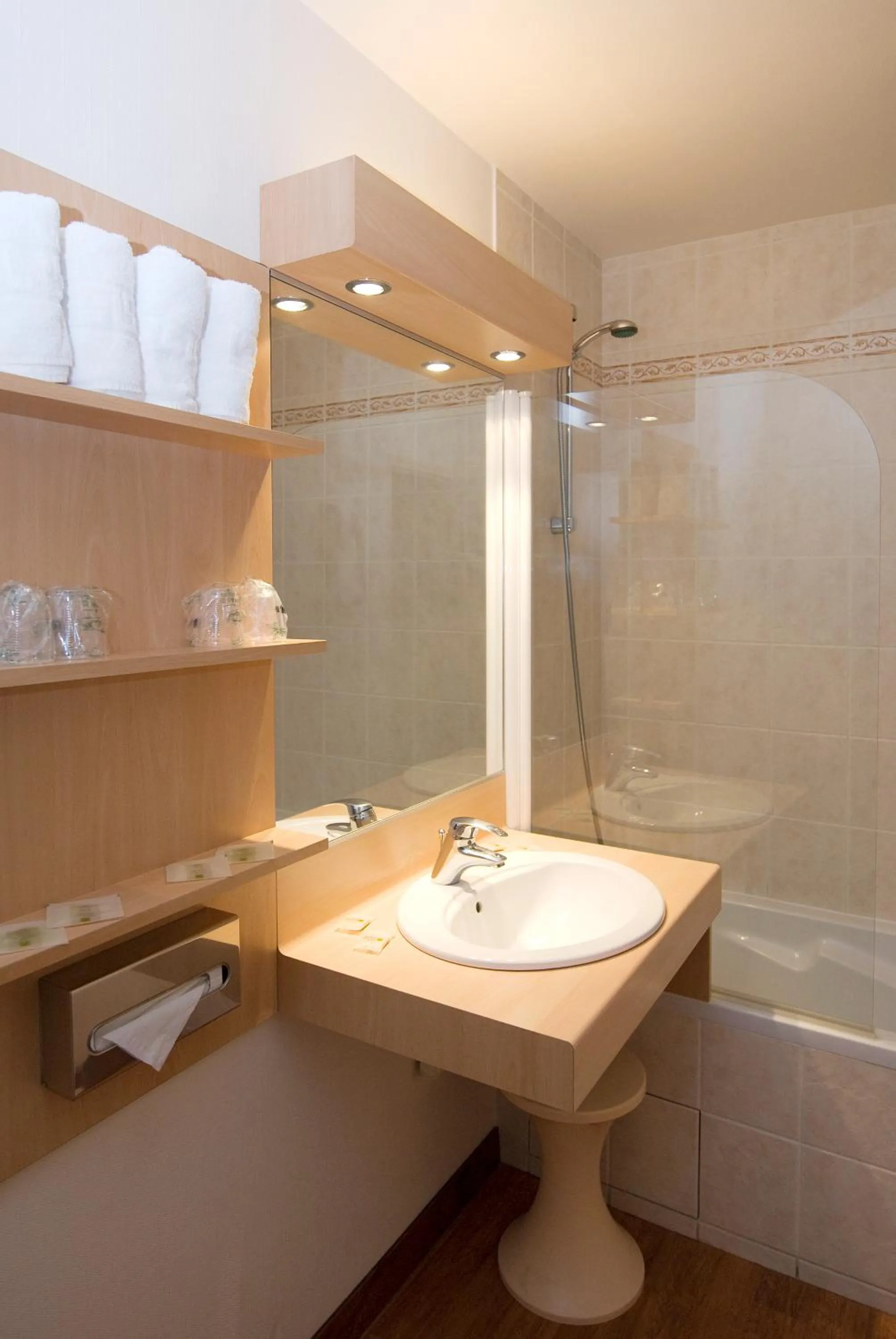 Bathroom in Hôtel Vert