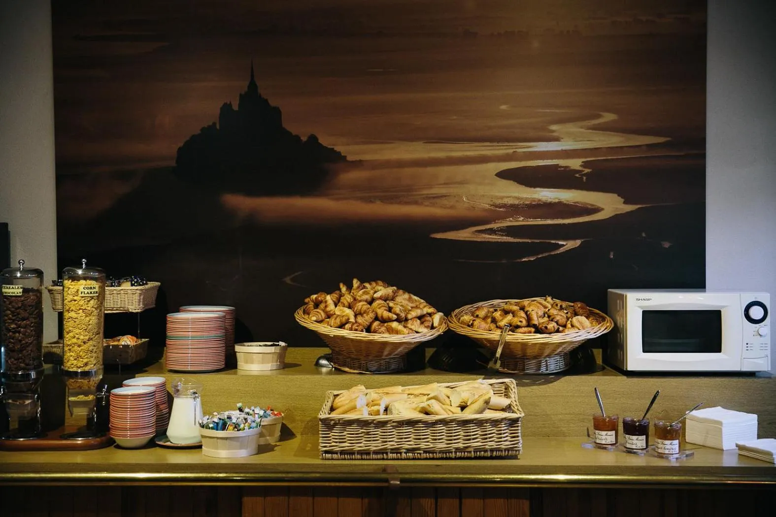 Food and drinks in Hôtel Vert