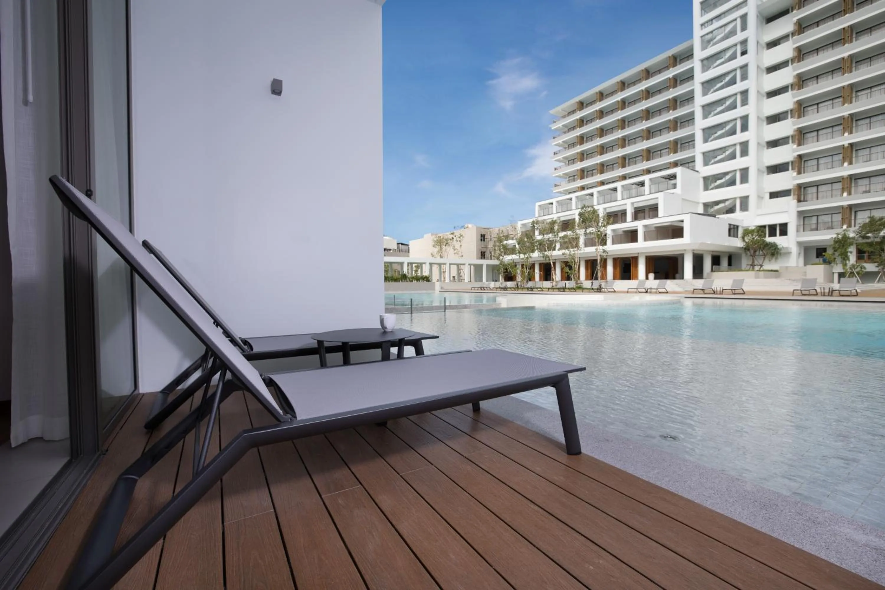 Balcony/Terrace in Patong Beach Hotel by See2Sea