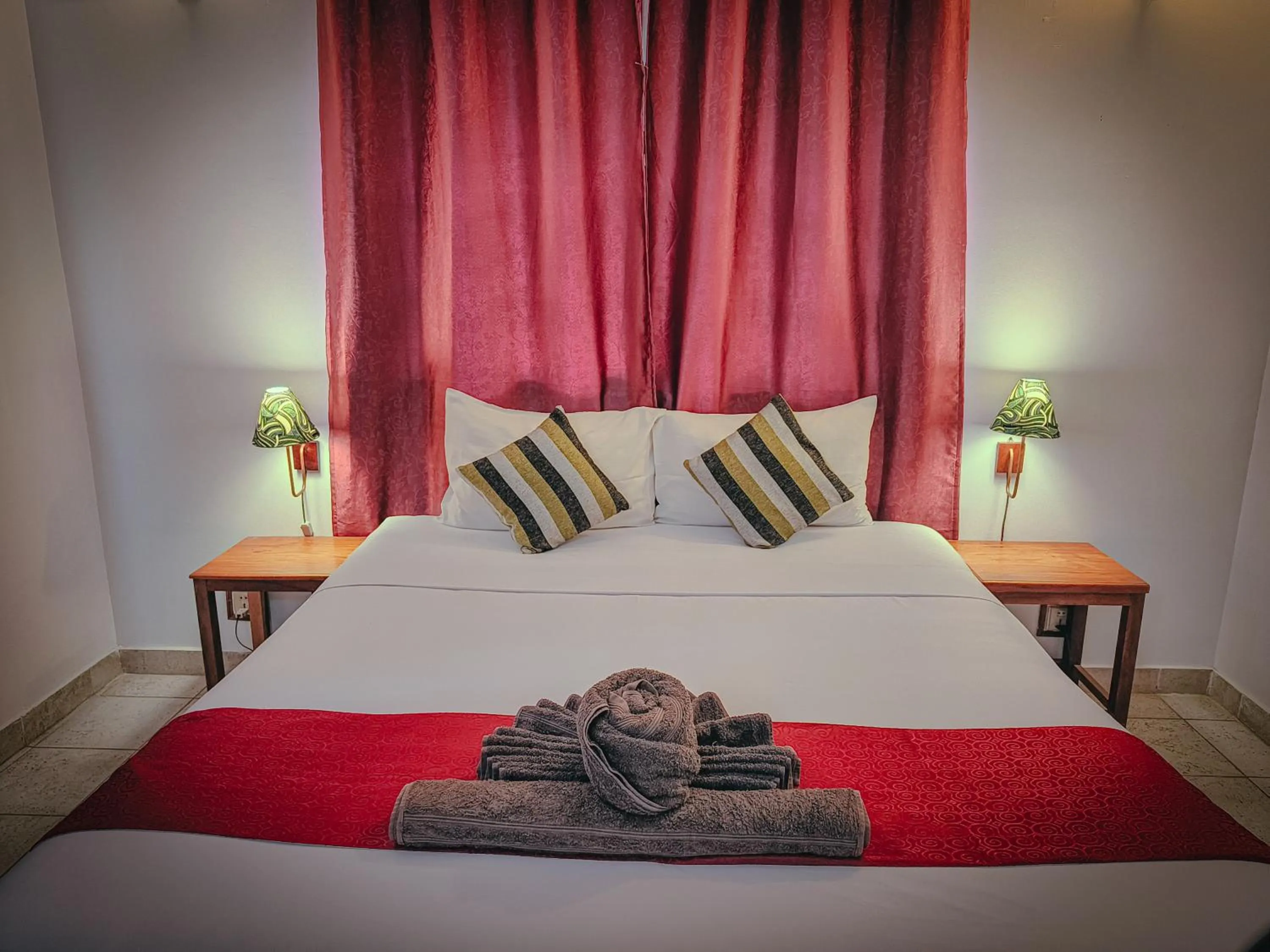 Bed in Au Cabaret Vert