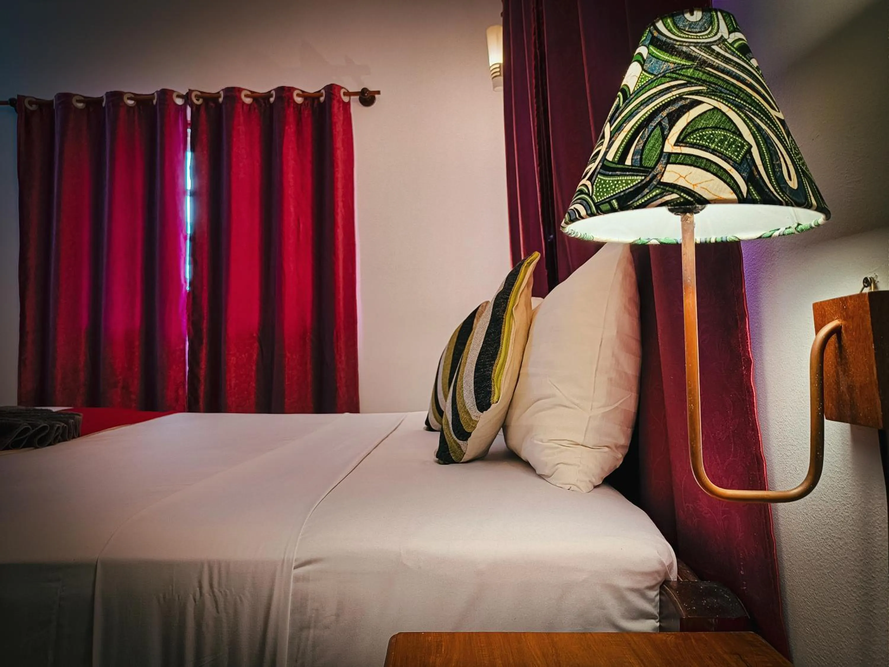 Bed in Au Cabaret Vert