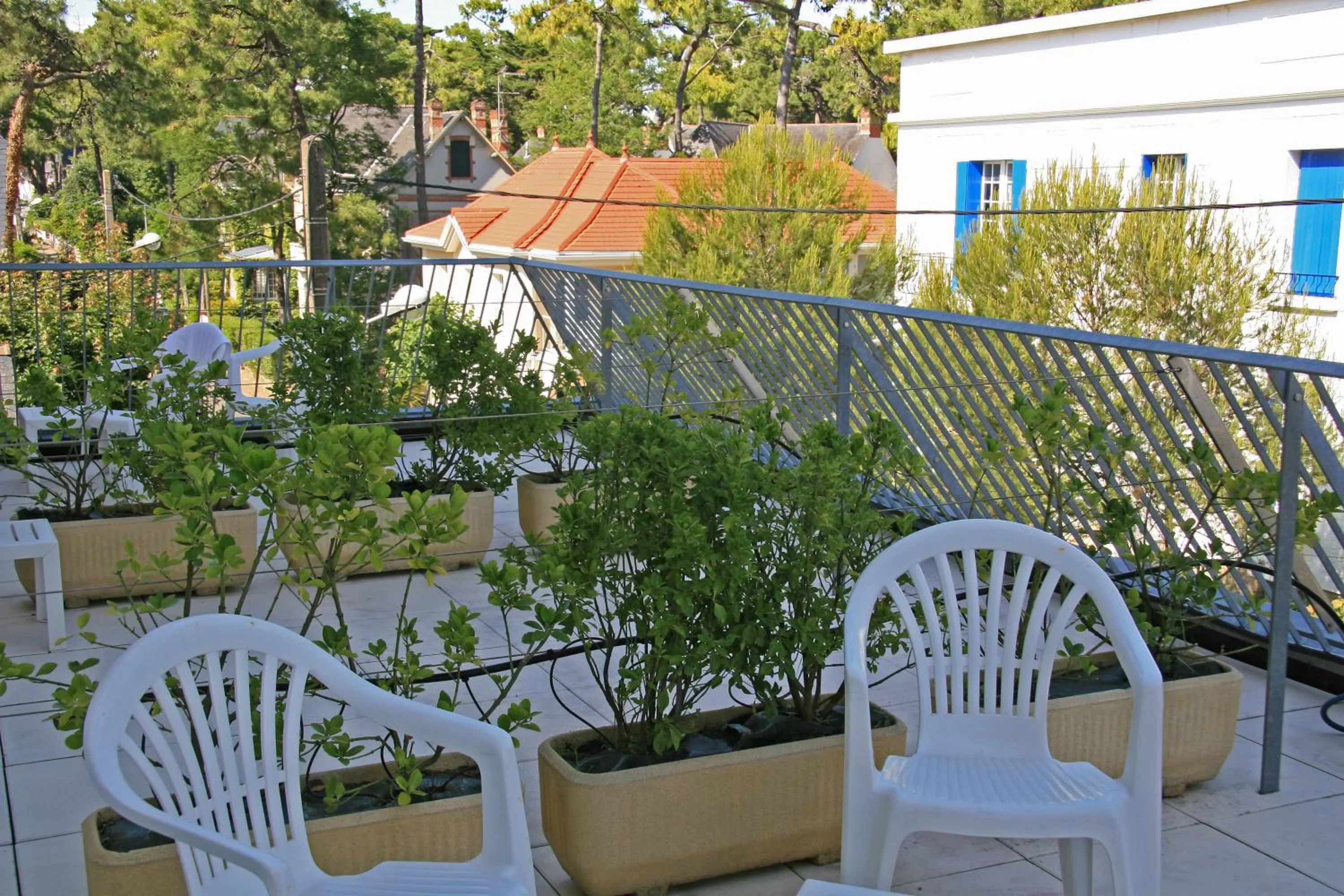 Balcony/Terrace in Hôtel La Concorde