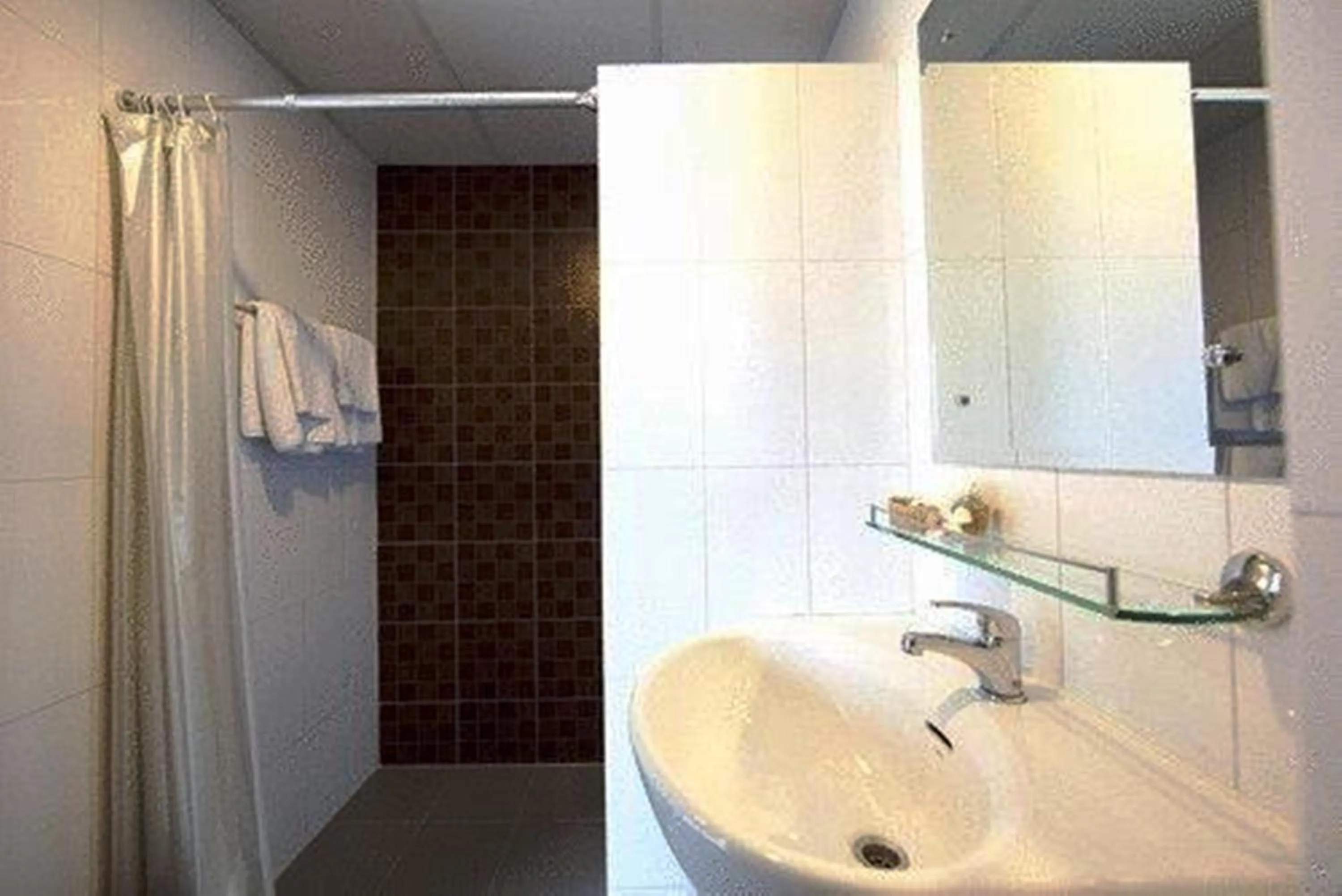 Toilet in The Ivory, Suvarnabhumi Airport