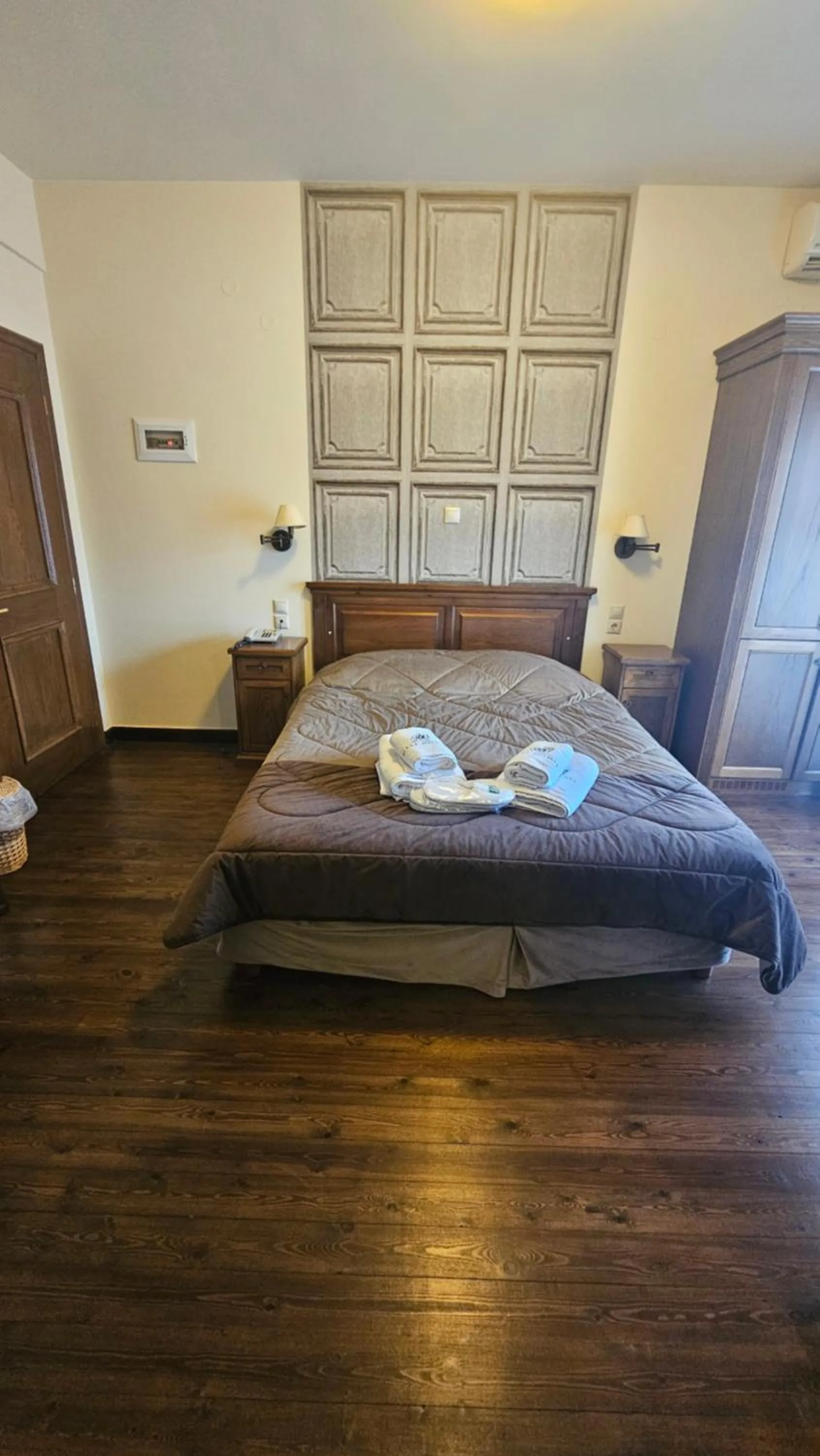 Bed in Villa Virginia Hotel