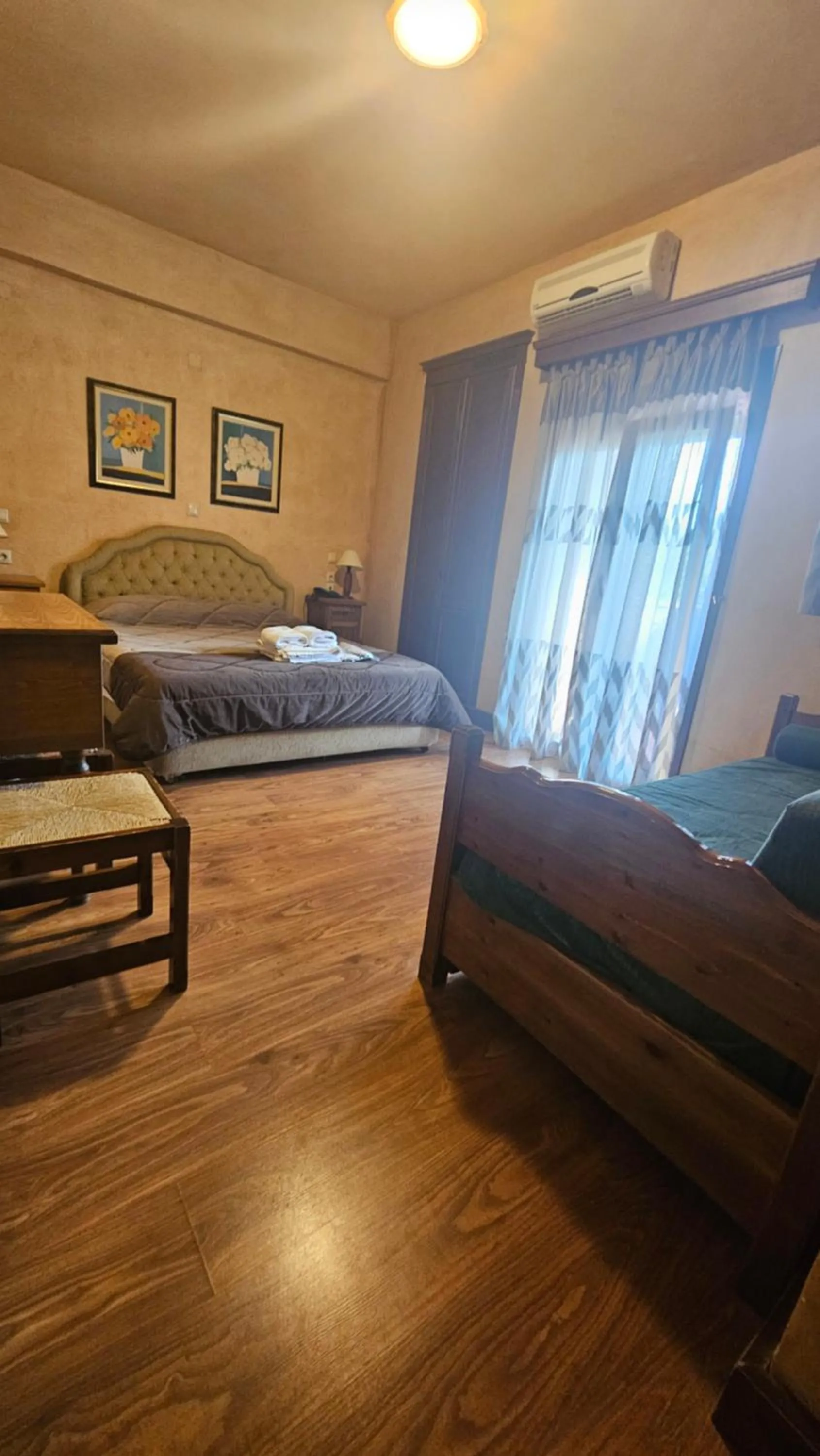 Bed in Villa Virginia Hotel