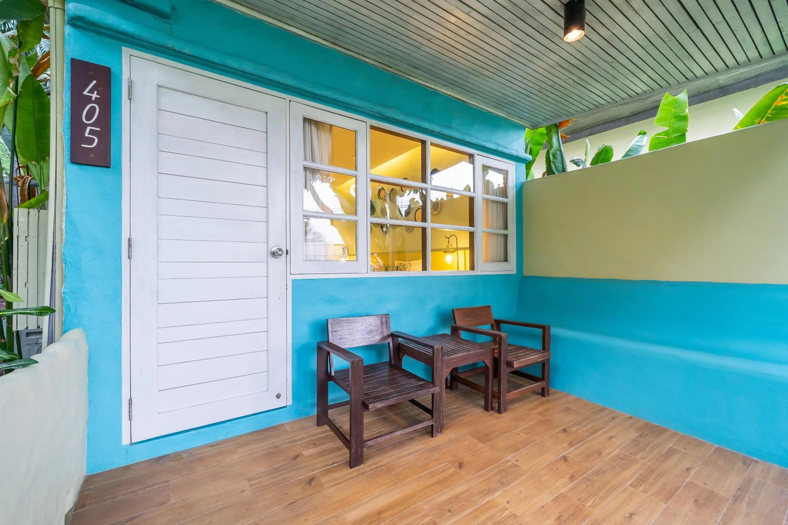 Balcony/Terrace in Aqua Beads Samed