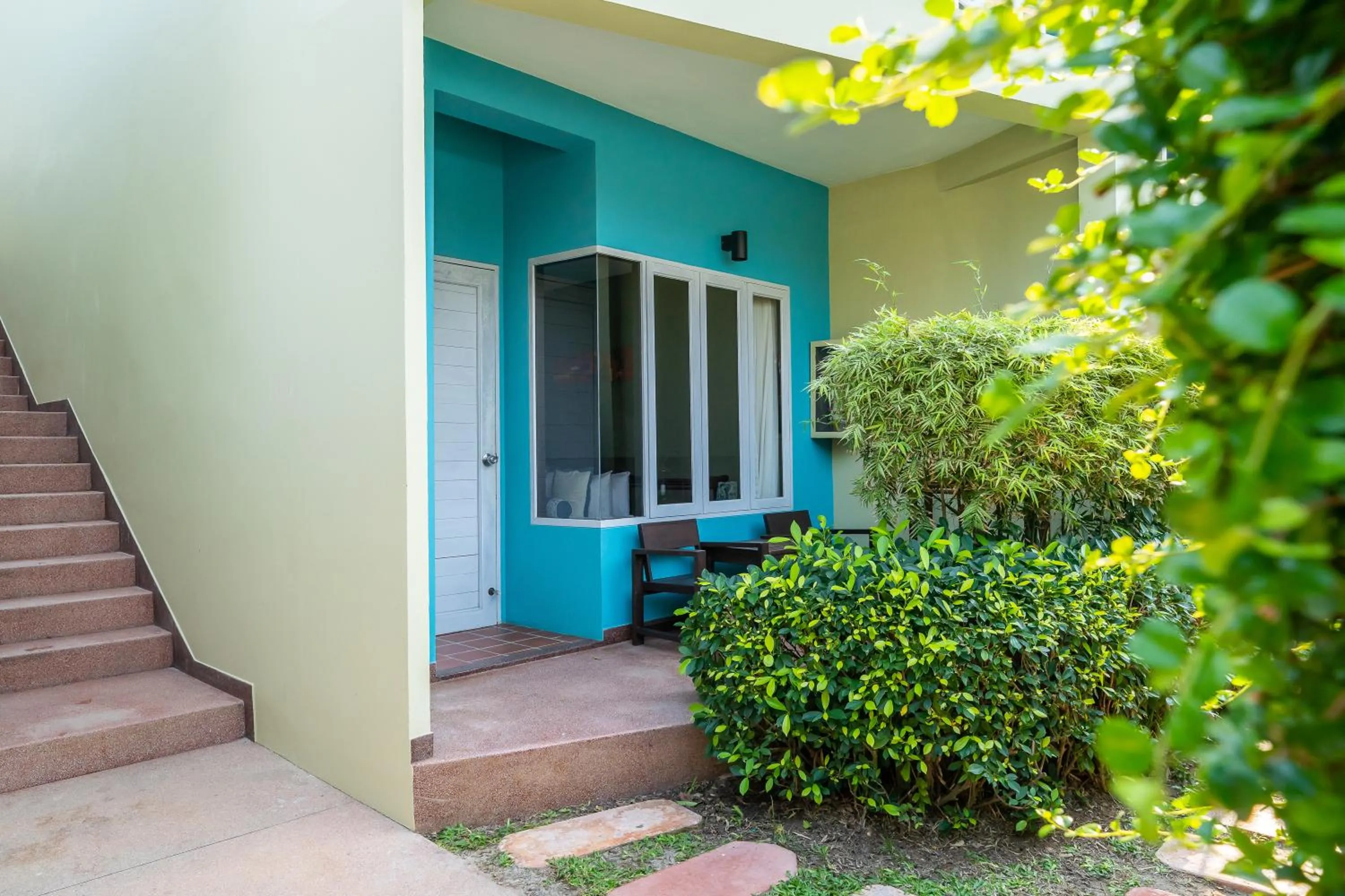 Facade/entrance in Aqua Beads Samed