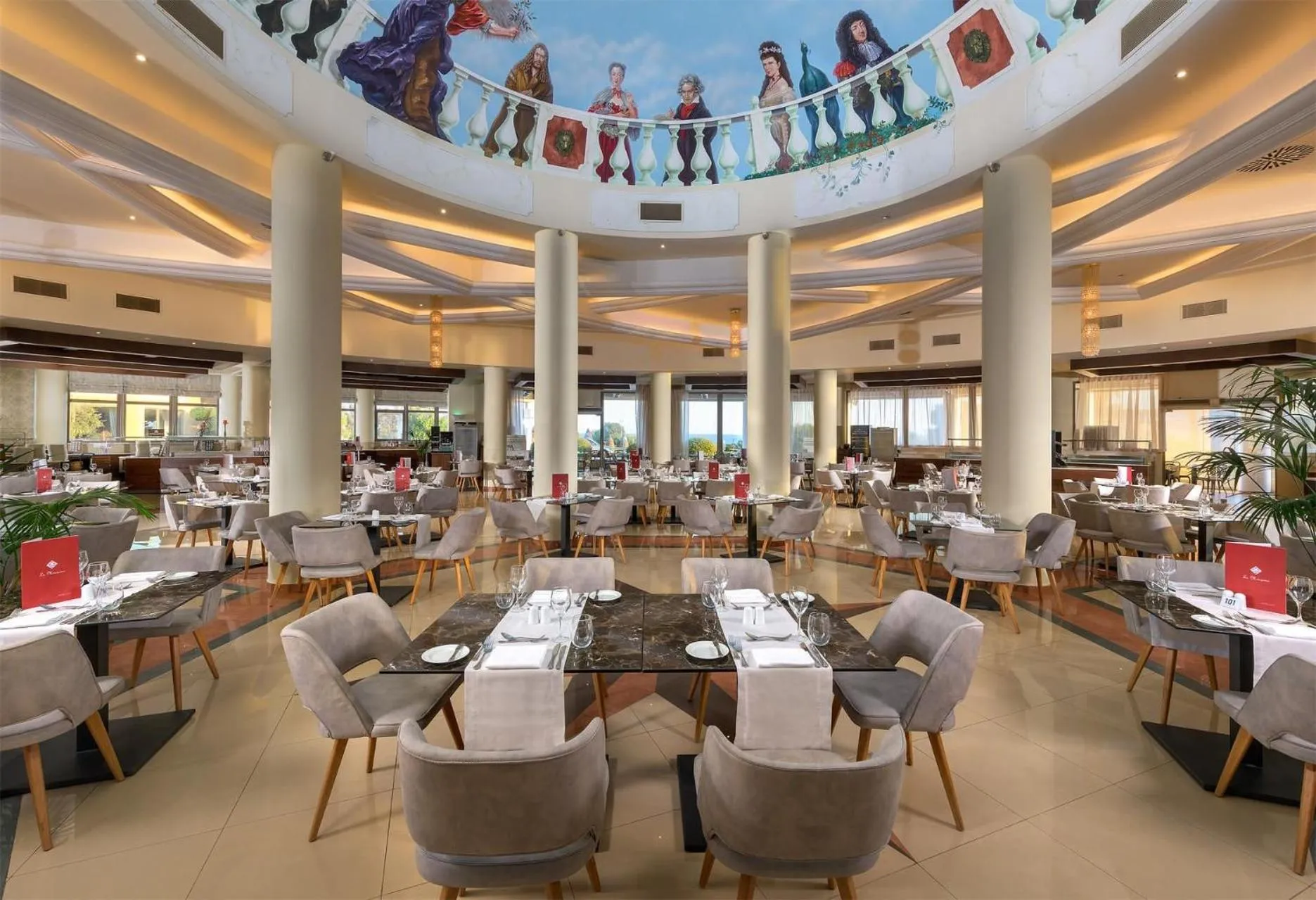 Restaurant/places to eat in La Marquise Luxury Resort Complex