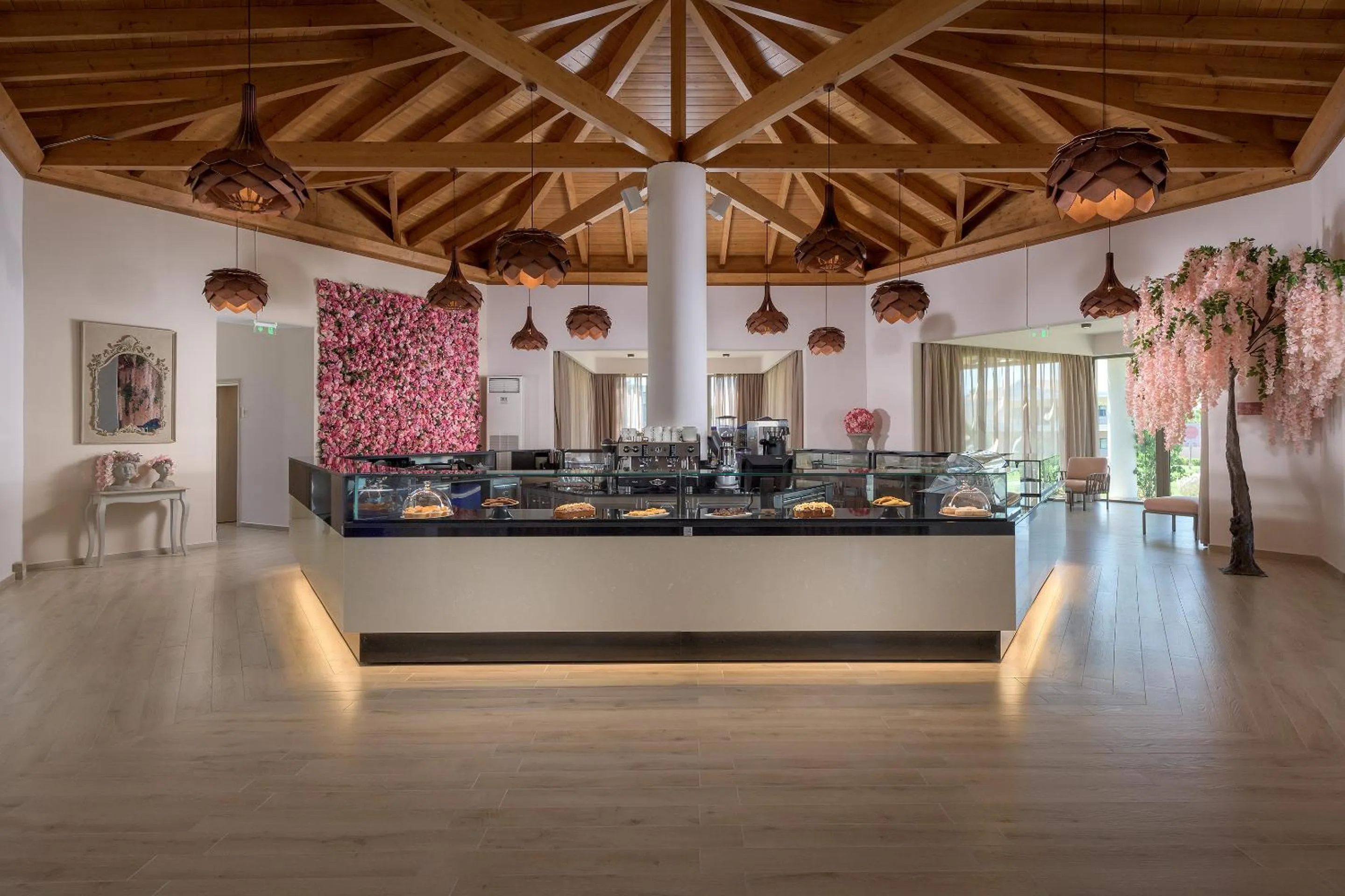 Restaurant/places to eat in La Marquise Luxury Resort Complex