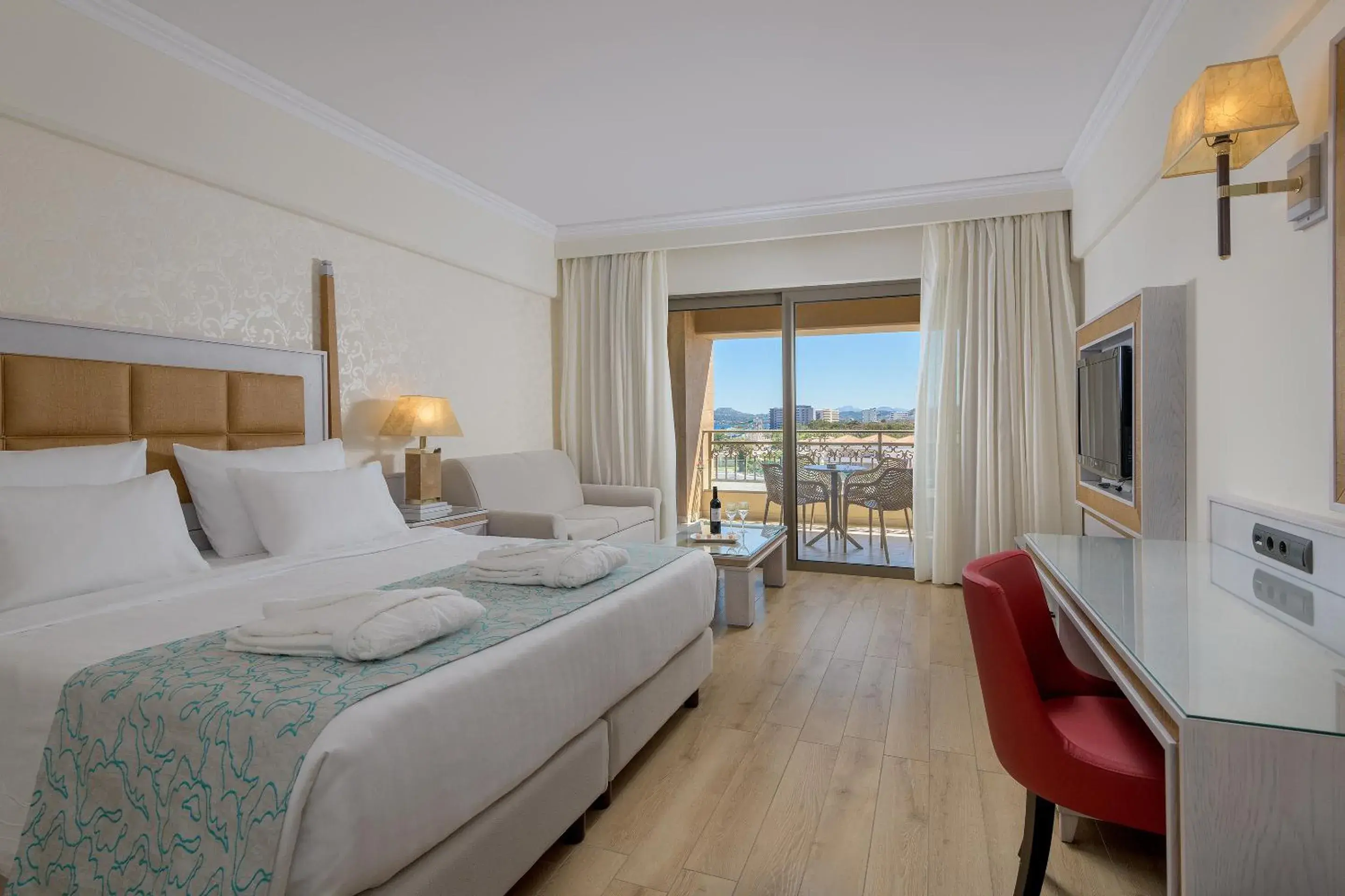 Family Suite Sea view in La Marquise Luxury Resort Complex Family Suite Sea view in La Marquise Luxury Resort Complex