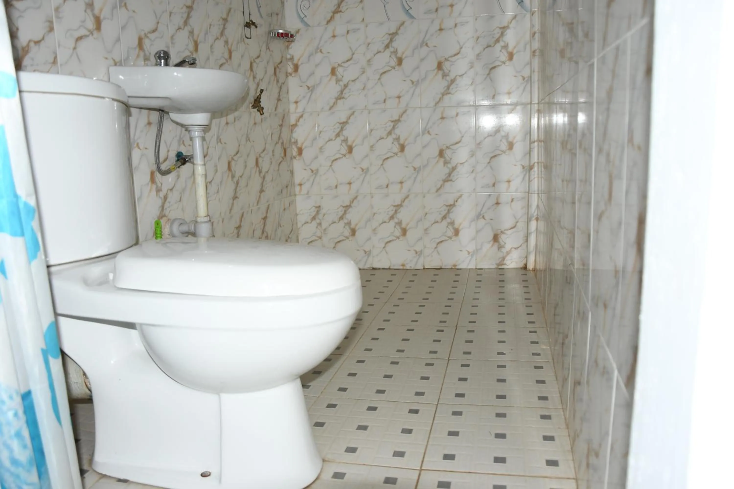 Bathroom in BB Tributary Hotel