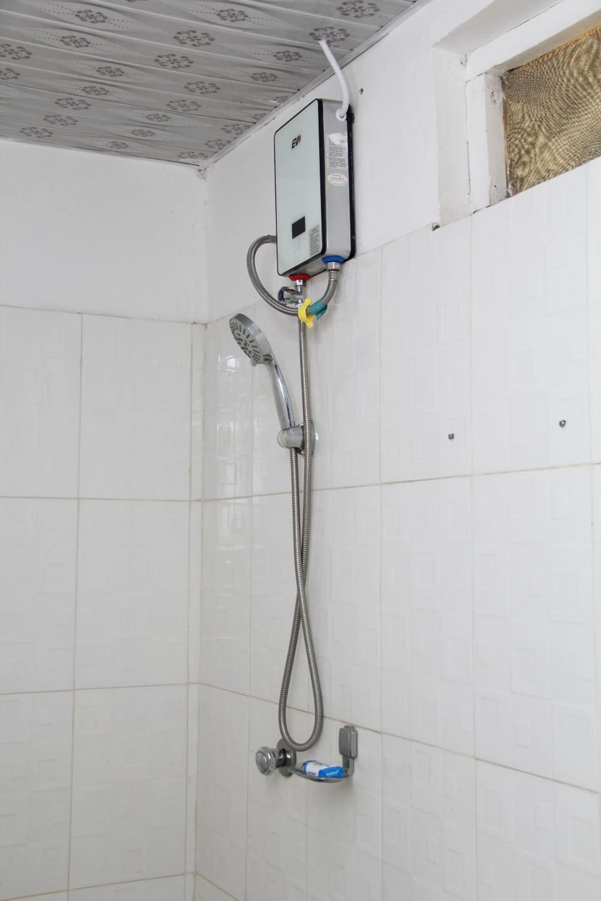 Shower in BB Tributary Hotel