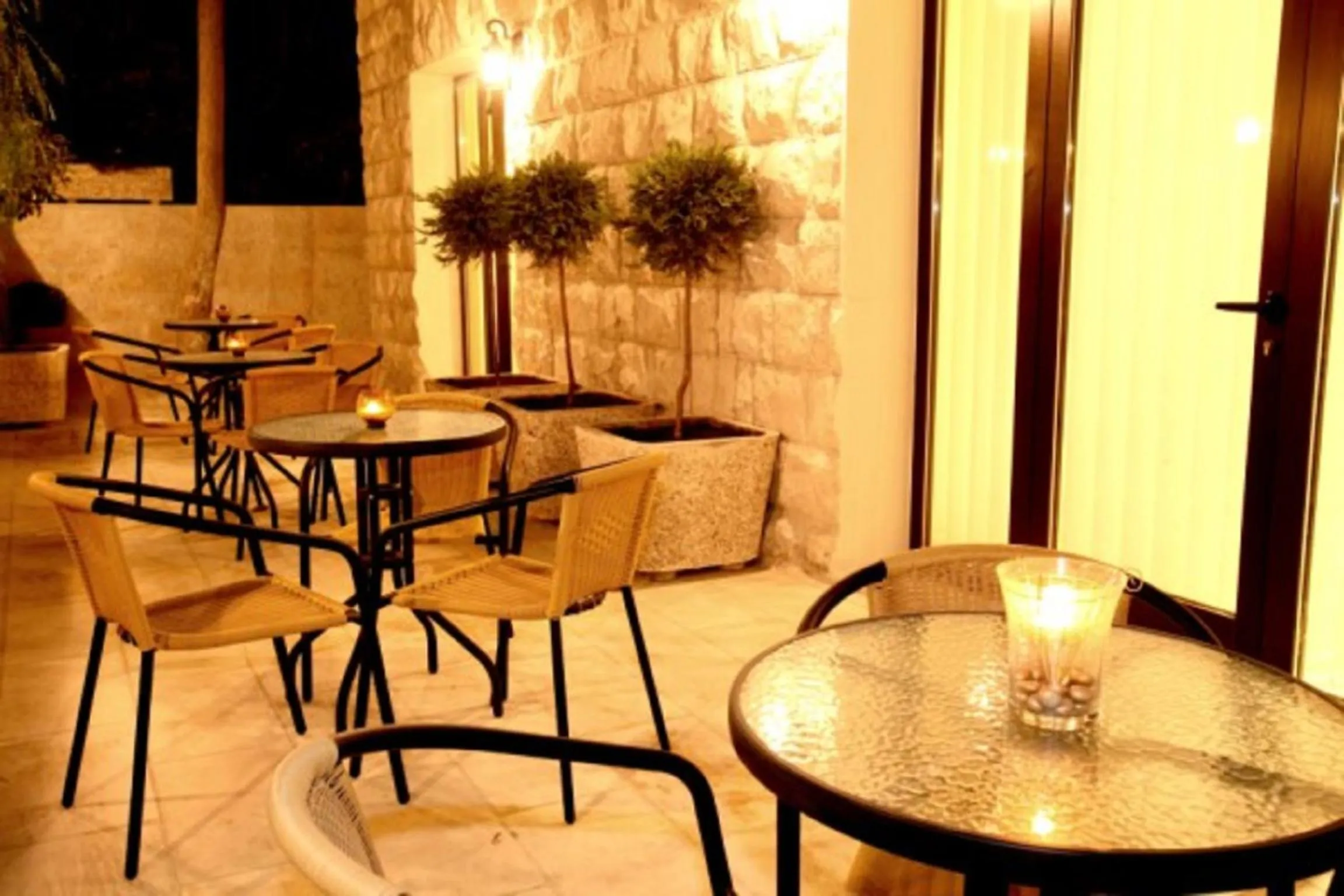 Garden in Jabal Amman Hotel (Heritage House)