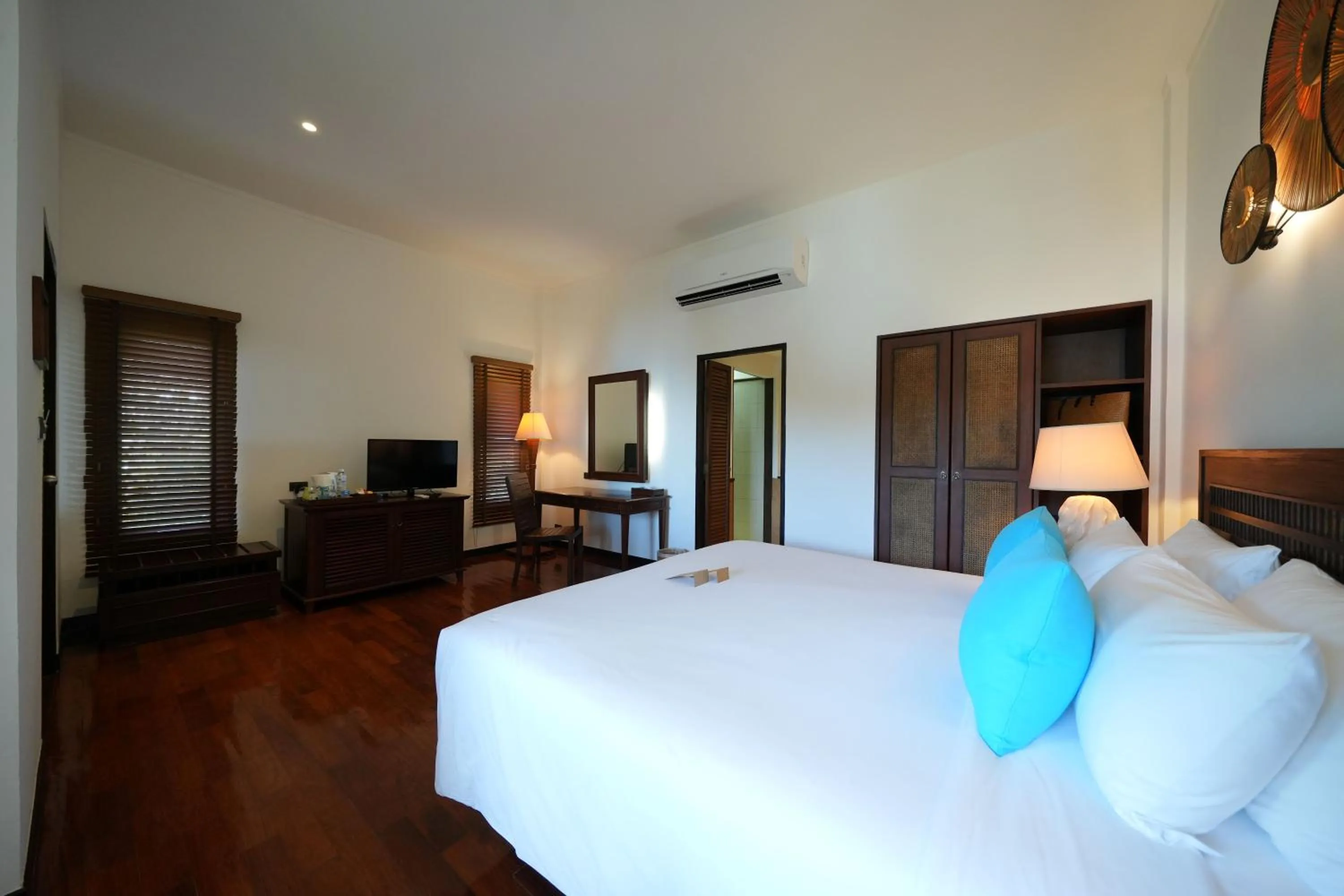 Bed in Ao Prao Resort