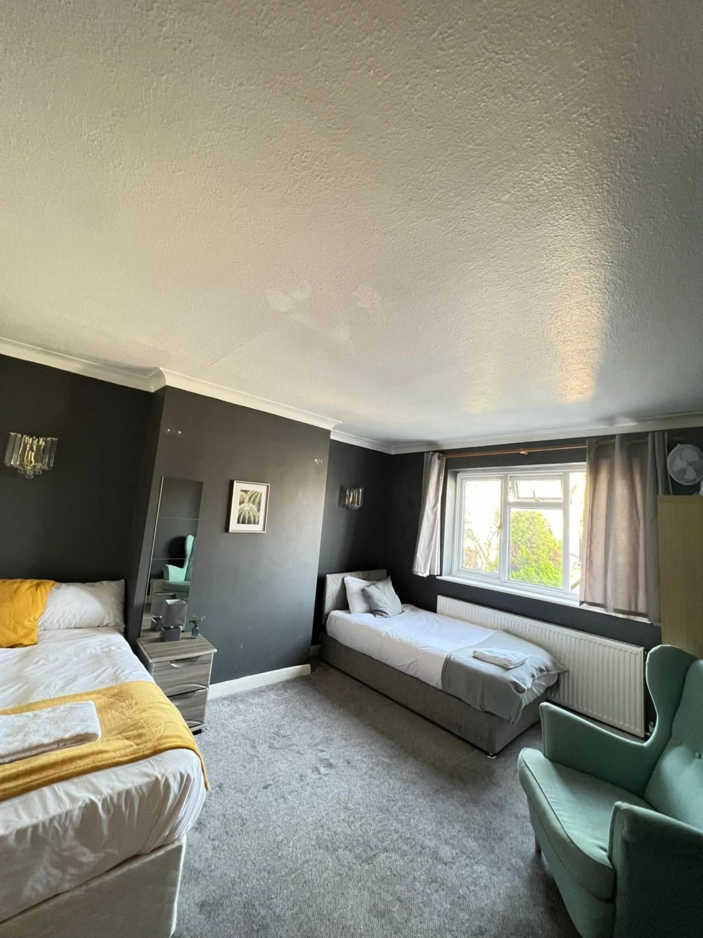 Bedroom in Airport Garden Rooms