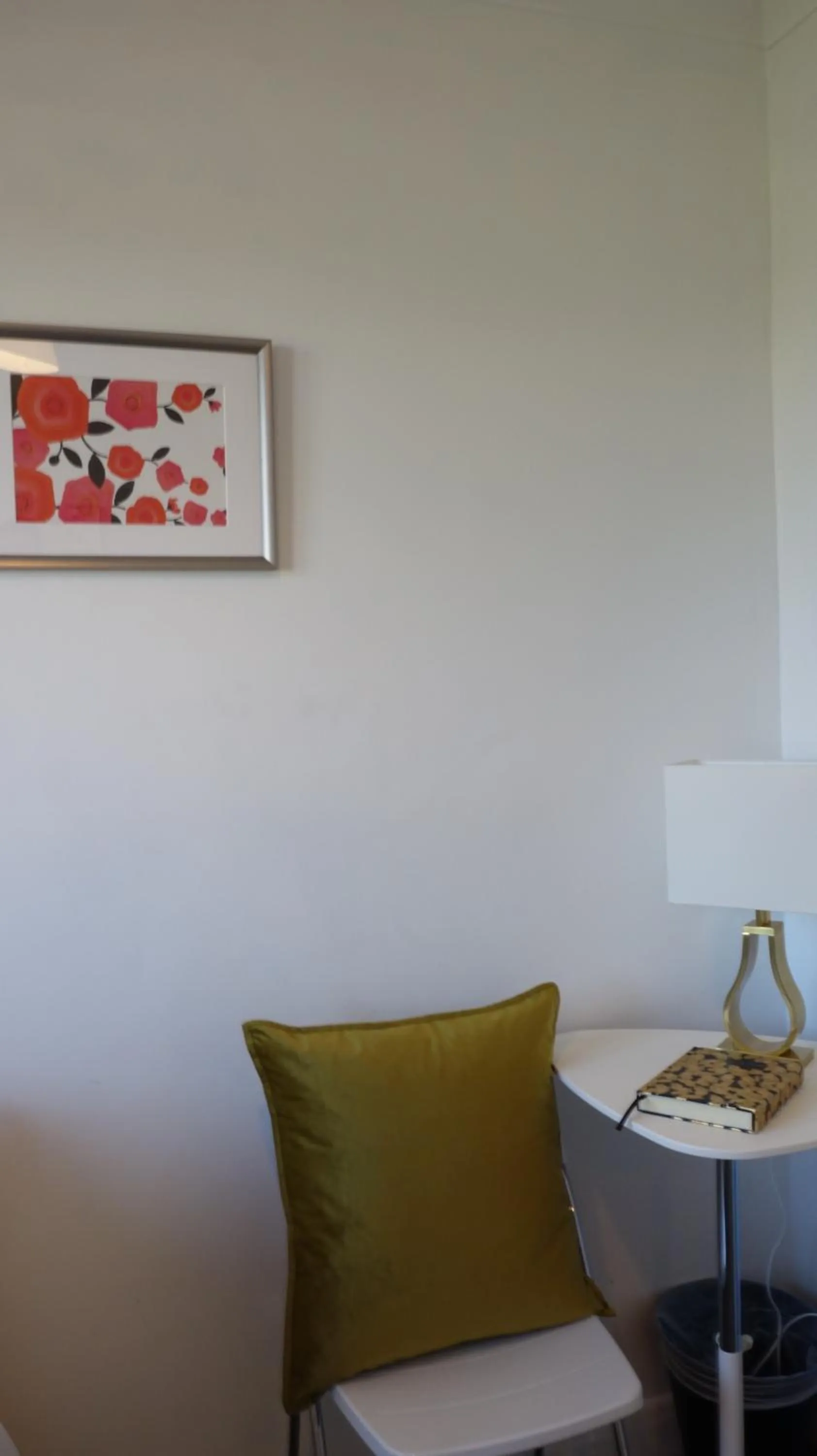 Bedroom in Airport Garden Rooms