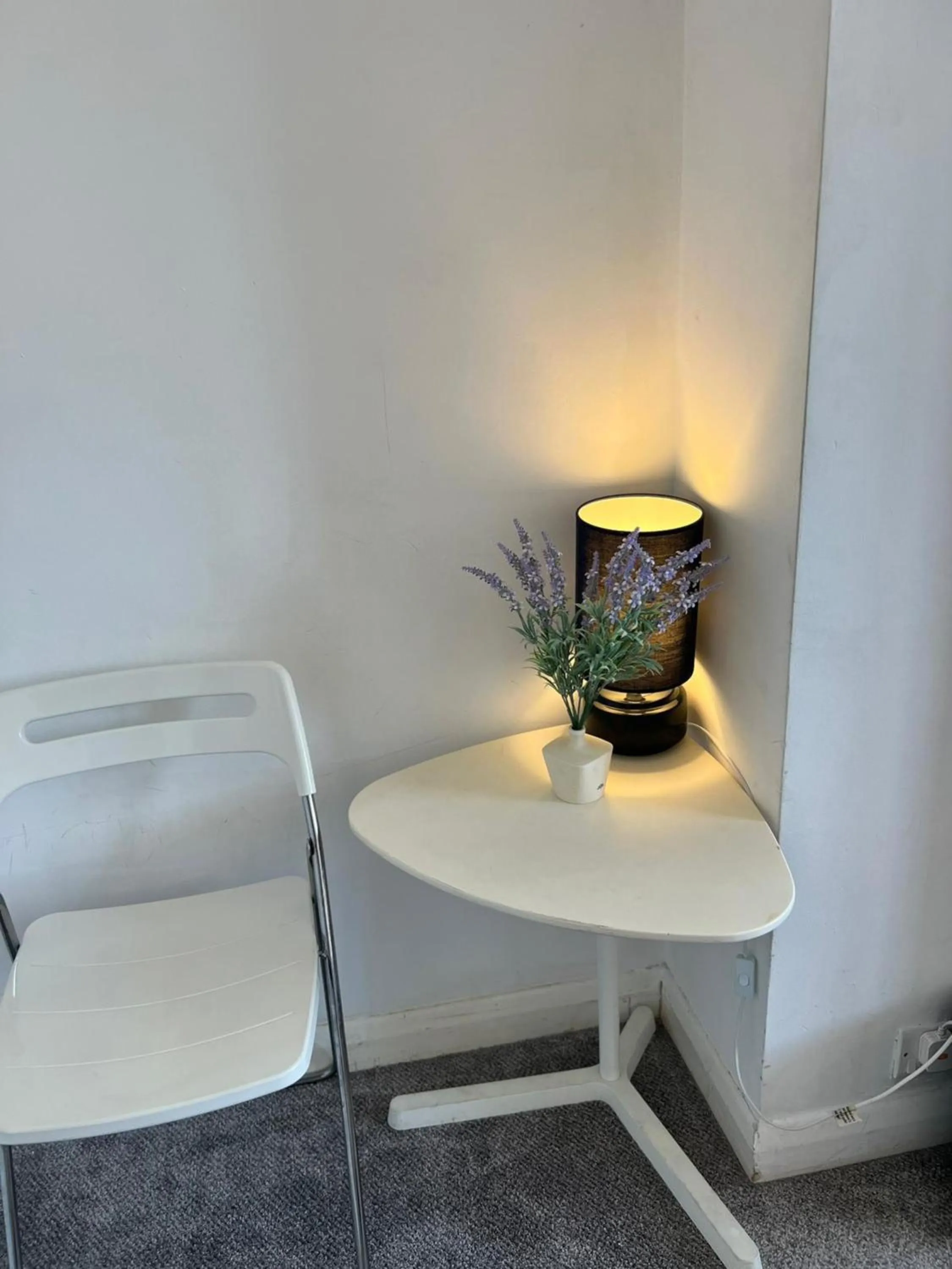 Seating area in Airport Garden Rooms