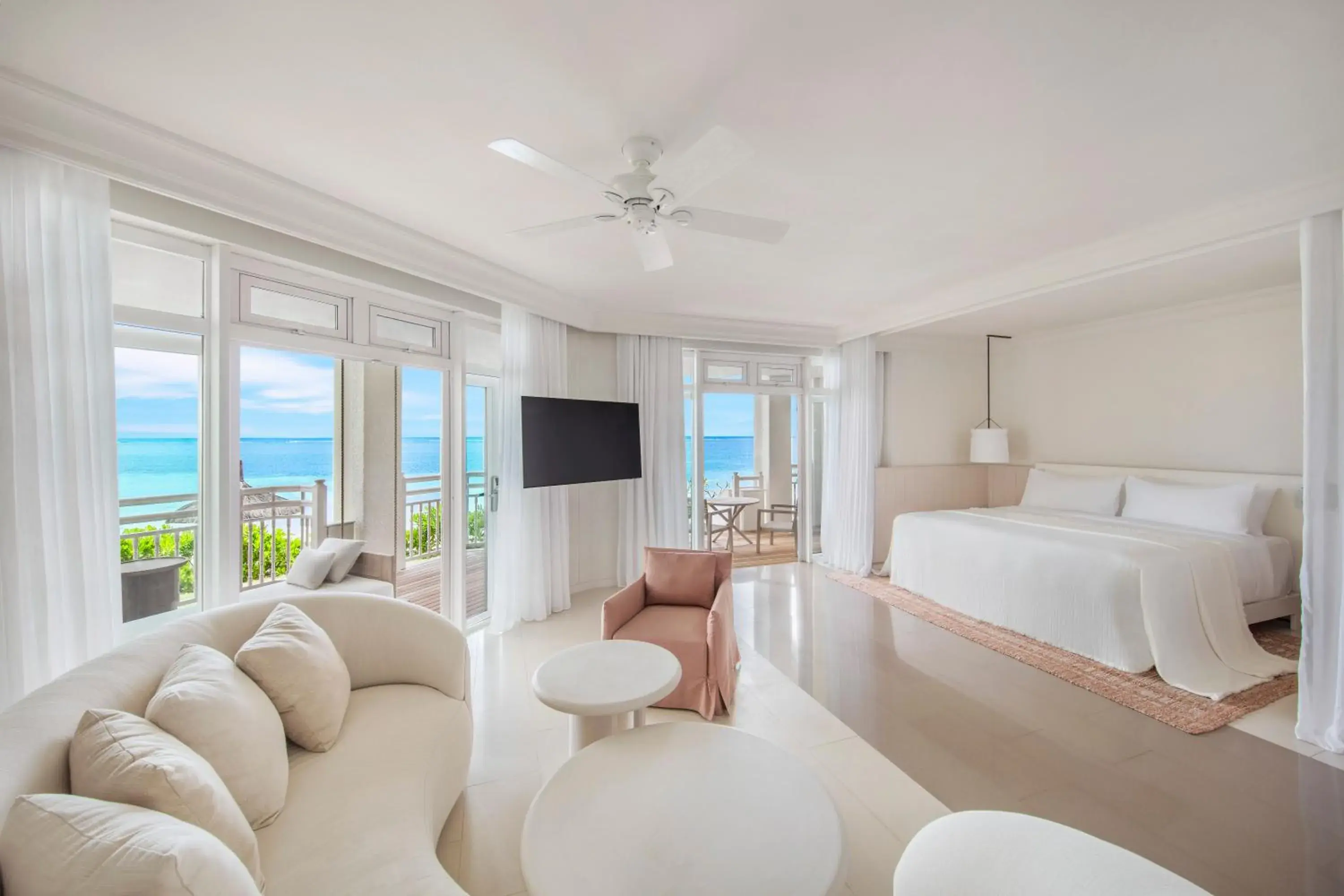 Suite with Ocean View in LUX* Belle Mare Resort & Villas Suite with Ocean View in LUX* Belle Mare Resort & Villas
