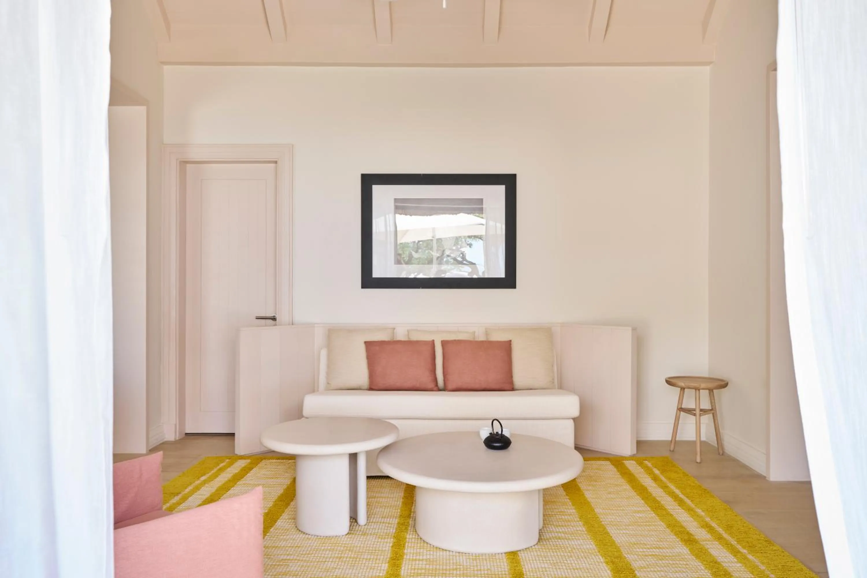 Seating area in LUX* Belle Mare Resort & Villas