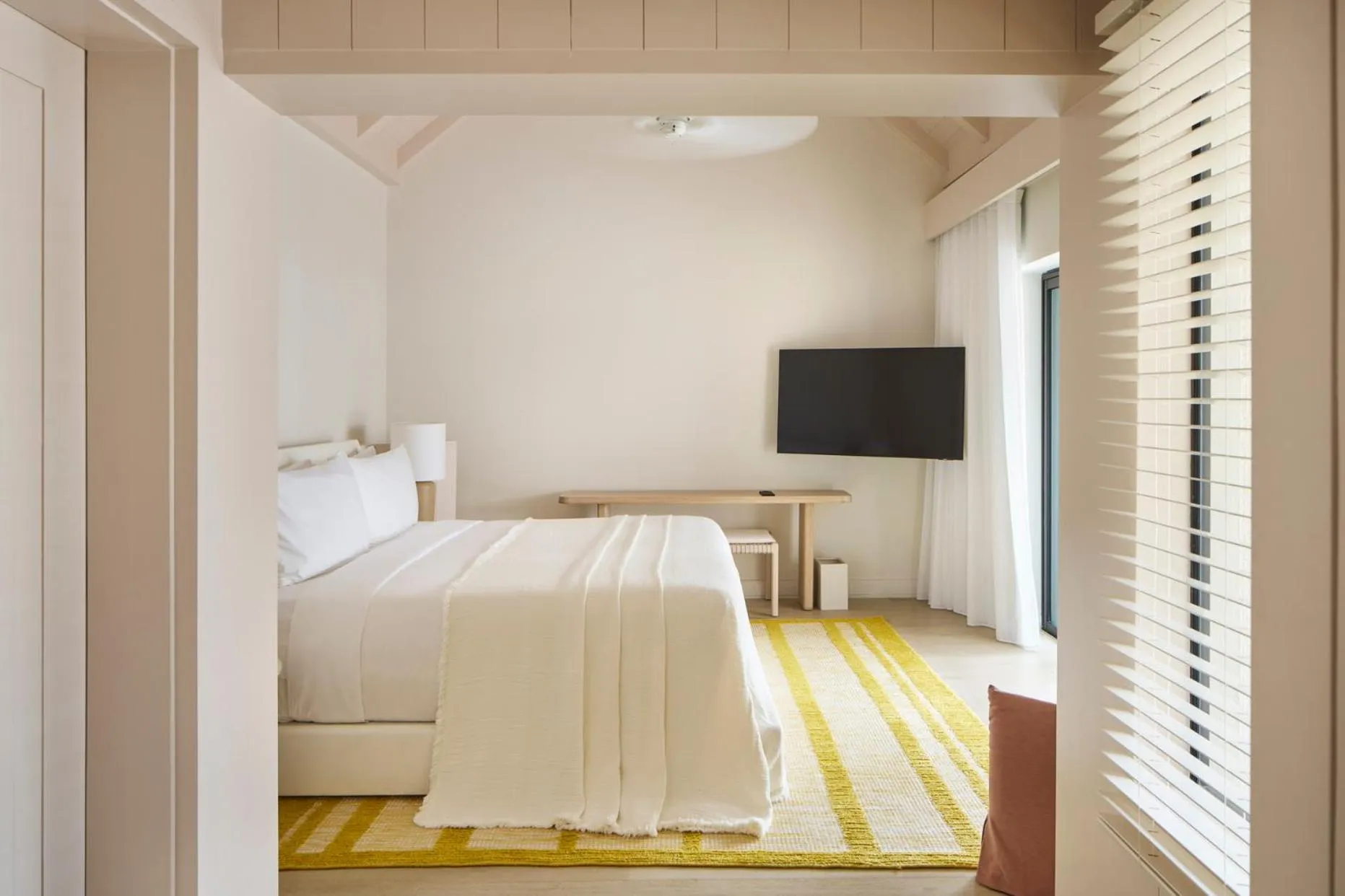 Bedroom, Bed in LUX* Belle Mare Resort & Villas